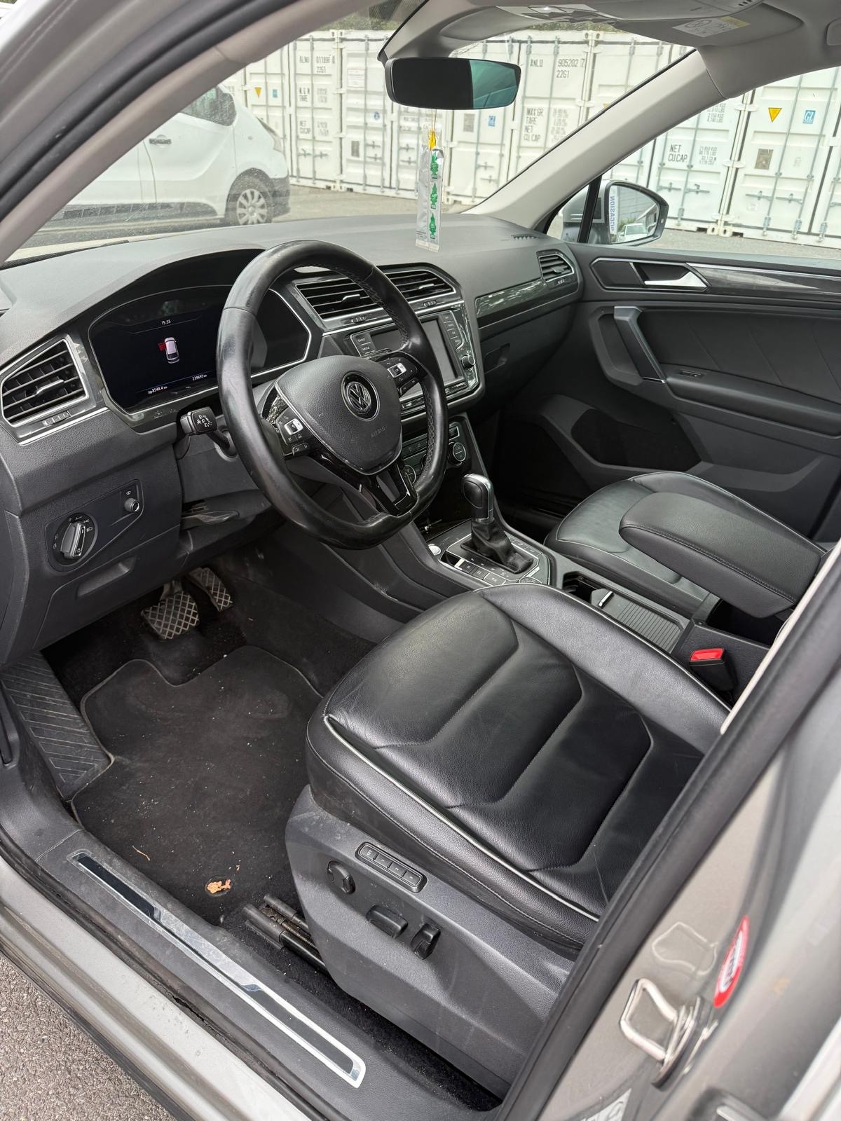 VW Tiguan 2.0TSI Comfortline 4Motion DSG-image-8