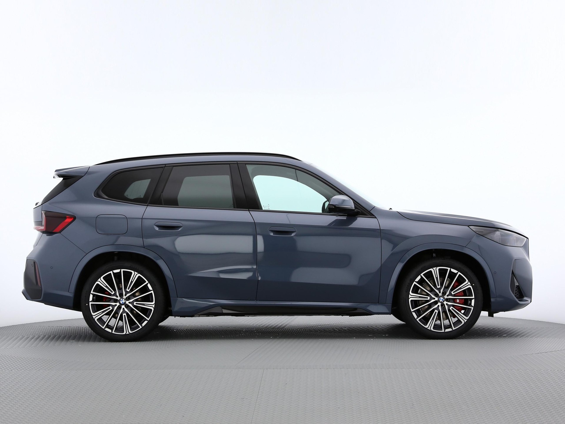 BMW iX1 U11 30 xDrive-image-20