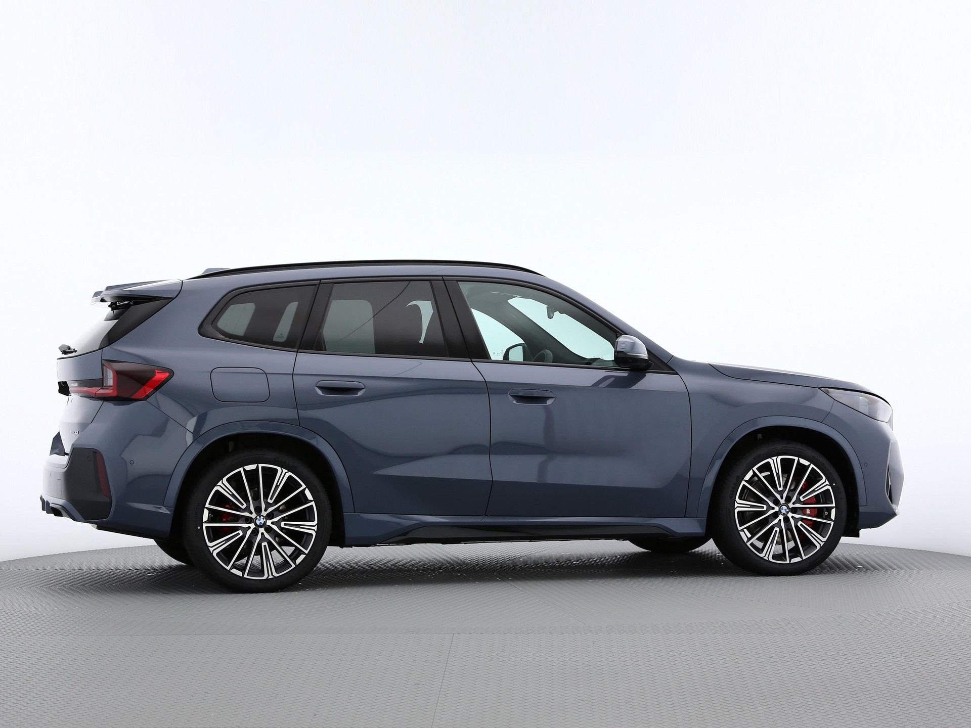 BMW iX1 U11 30 xDrive-image-19