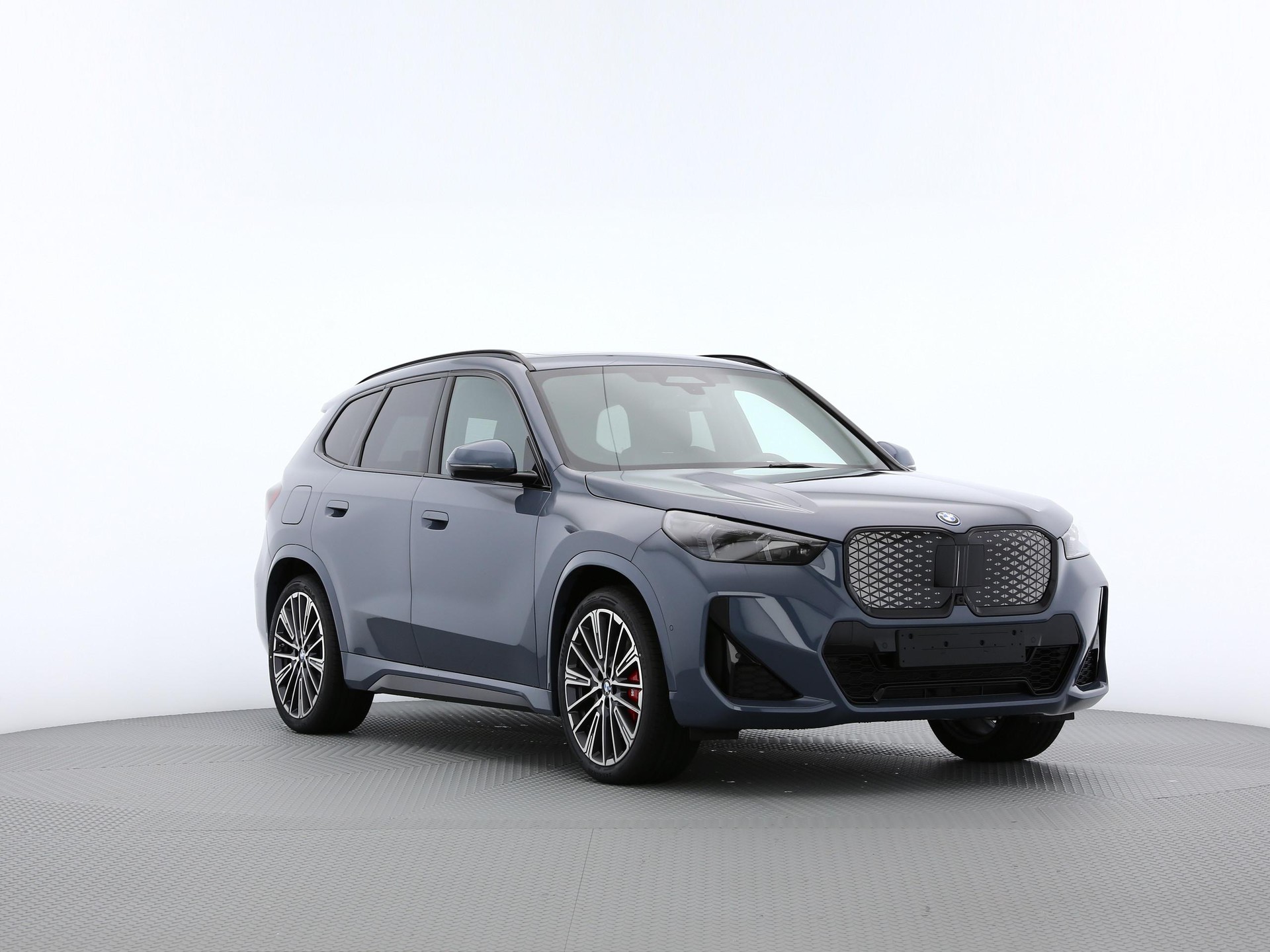 BMW iX1 U11 30 xDrive-image-24