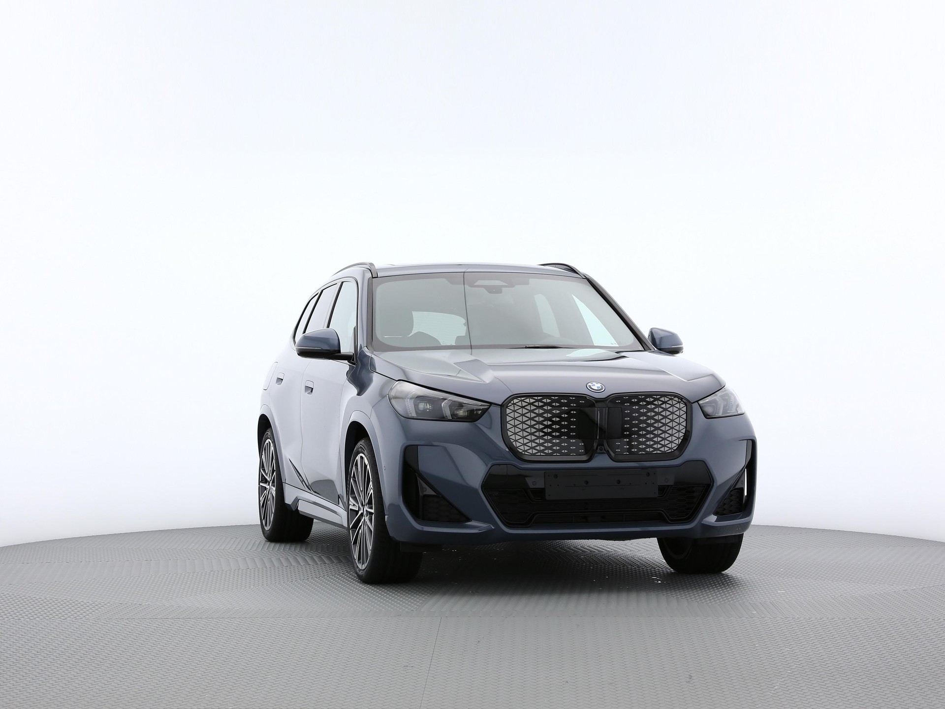 BMW iX1 U11 30 xDrive-image-25