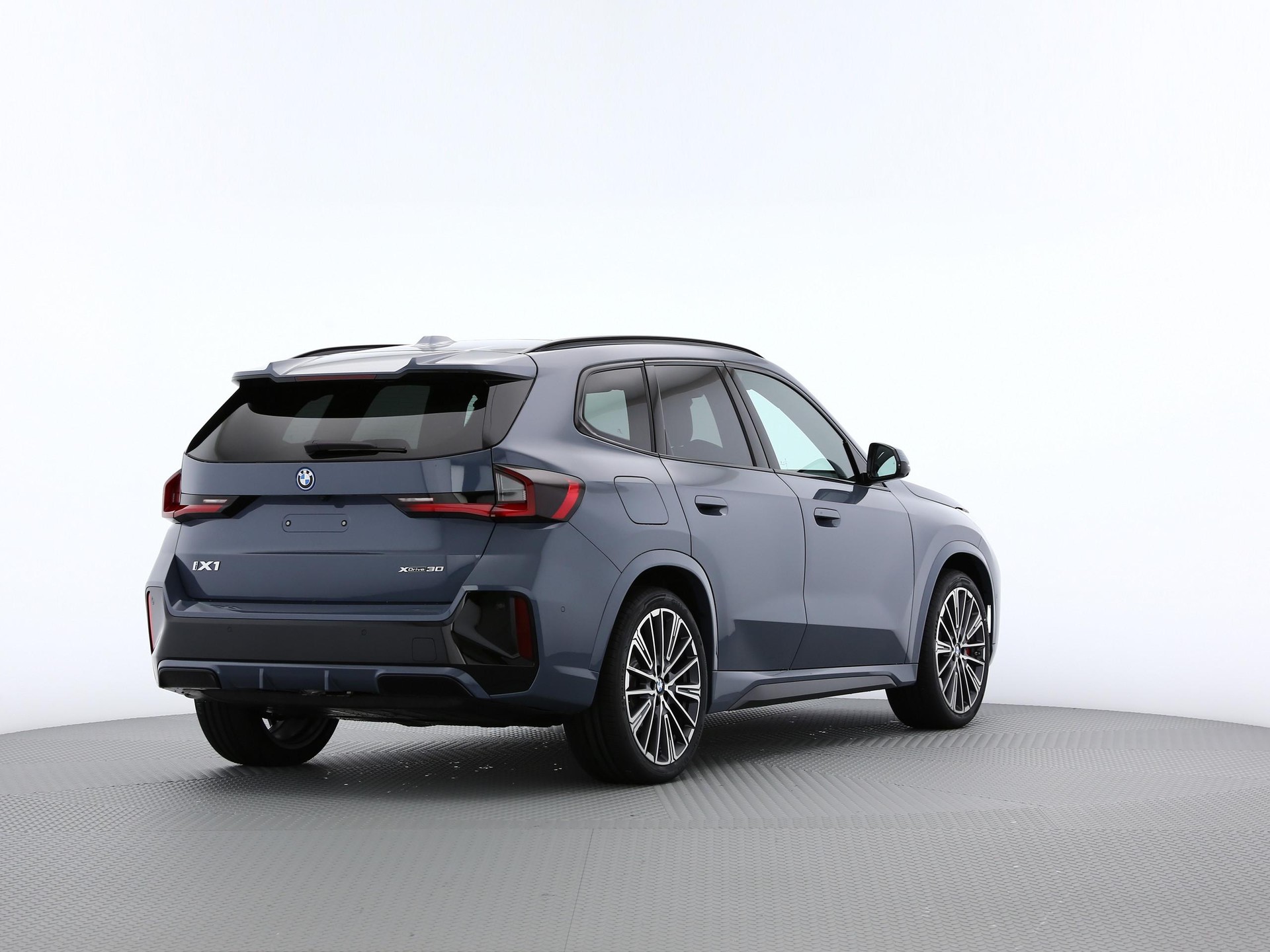 BMW iX1 U11 30 xDrive-image-17