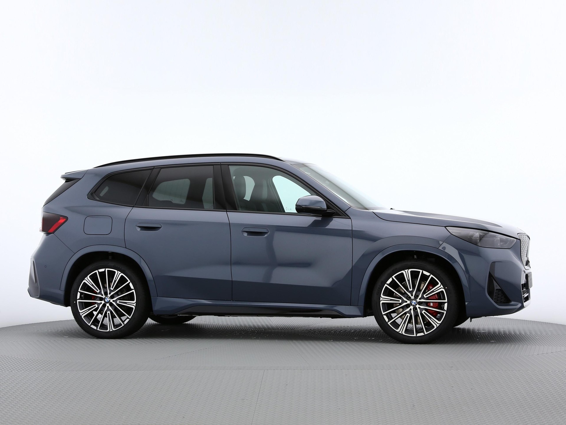 BMW iX1 U11 30 xDrive-image-21