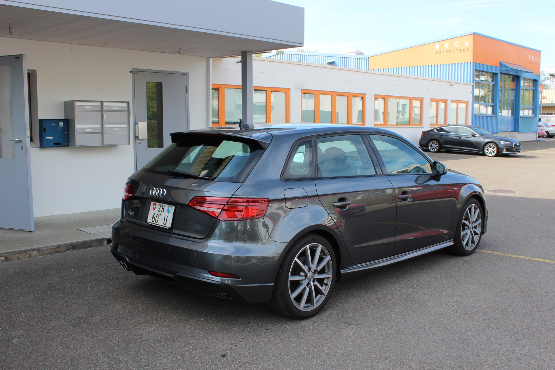 AUDI A3 Sportback 35 TFSI Sport S-tronic-image-5