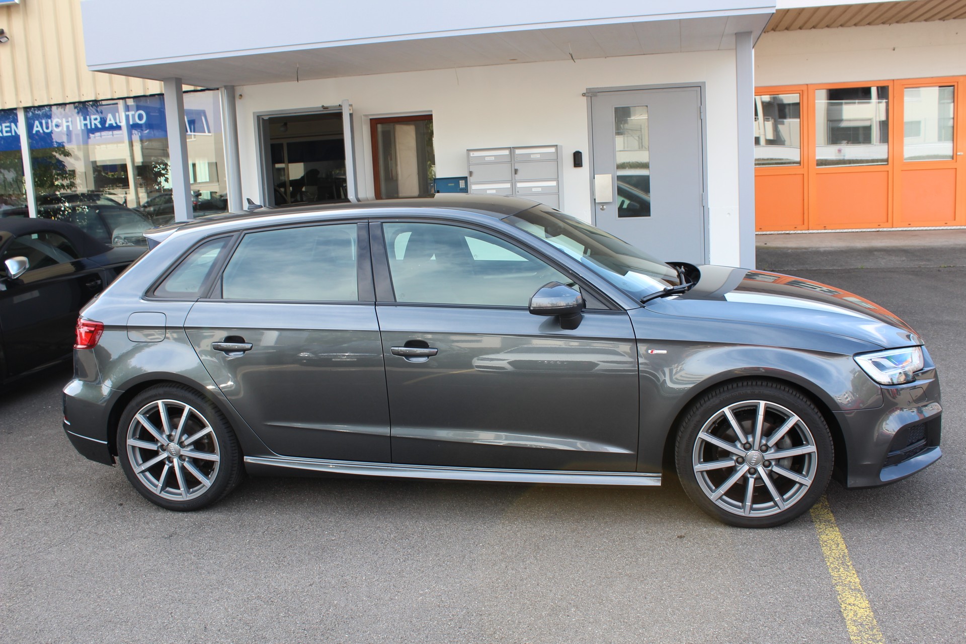 AUDI A3 Sportback 35 TFSI Sport S-tronic-image-6