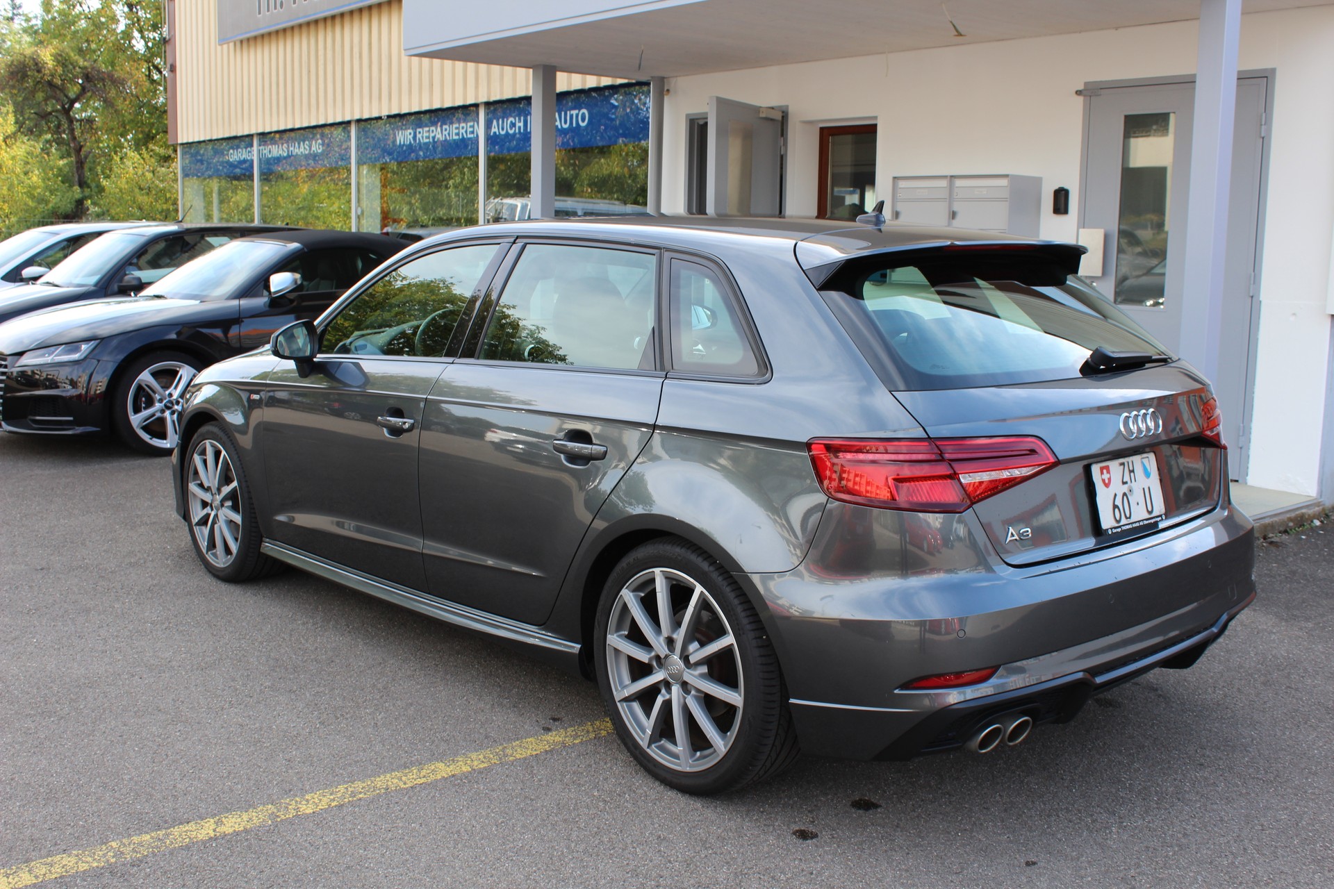 AUDI A3 Sportback 35 TFSI Sport S-tronic-image-2