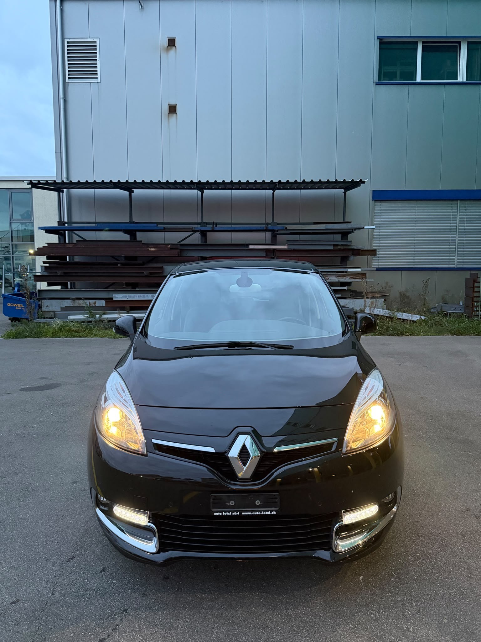 RENAULT Scénic 1.5 dCi Bose EDC-image-1