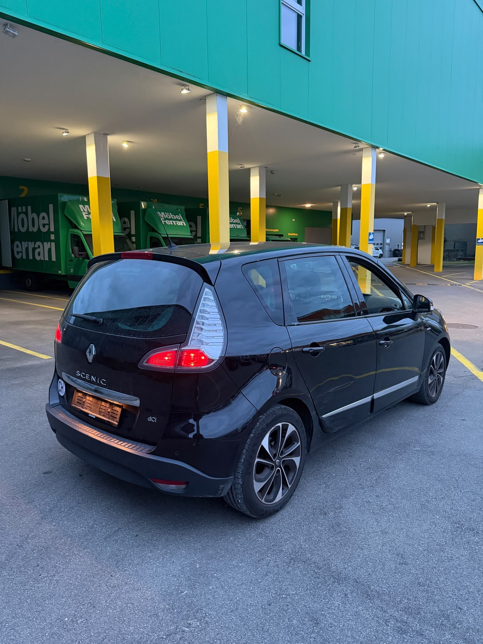 RENAULT Scénic 1.5 dCi Bose EDC-image-6
