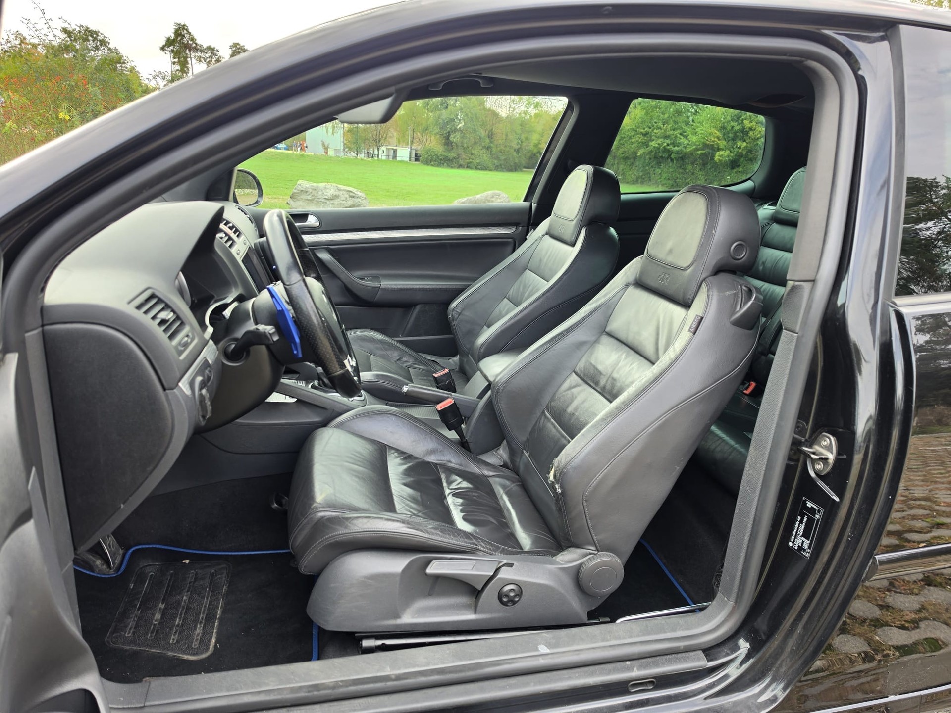 VW Golf R32 4Motion-image-6