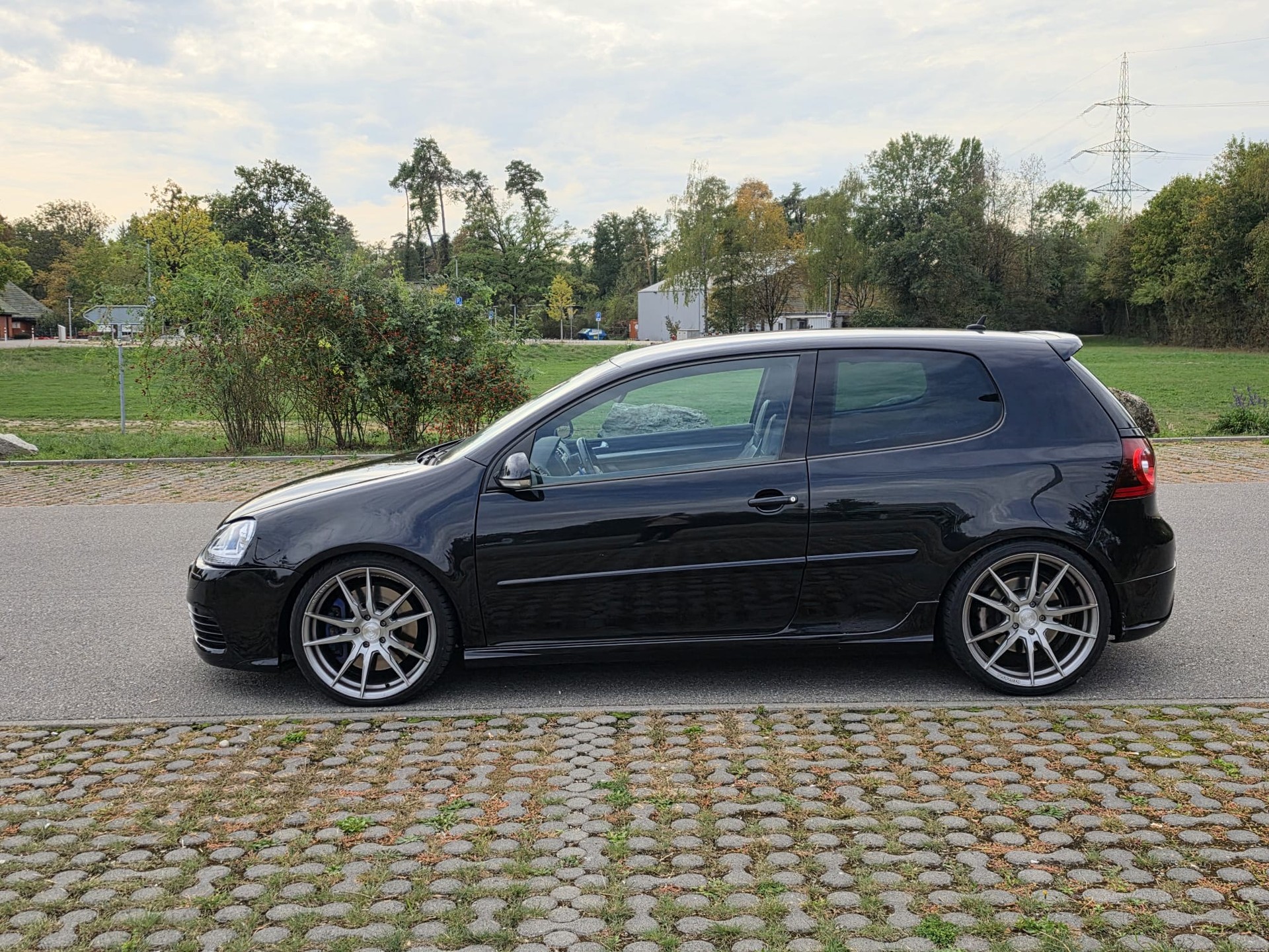 VW Golf R32 4Motion-image-1