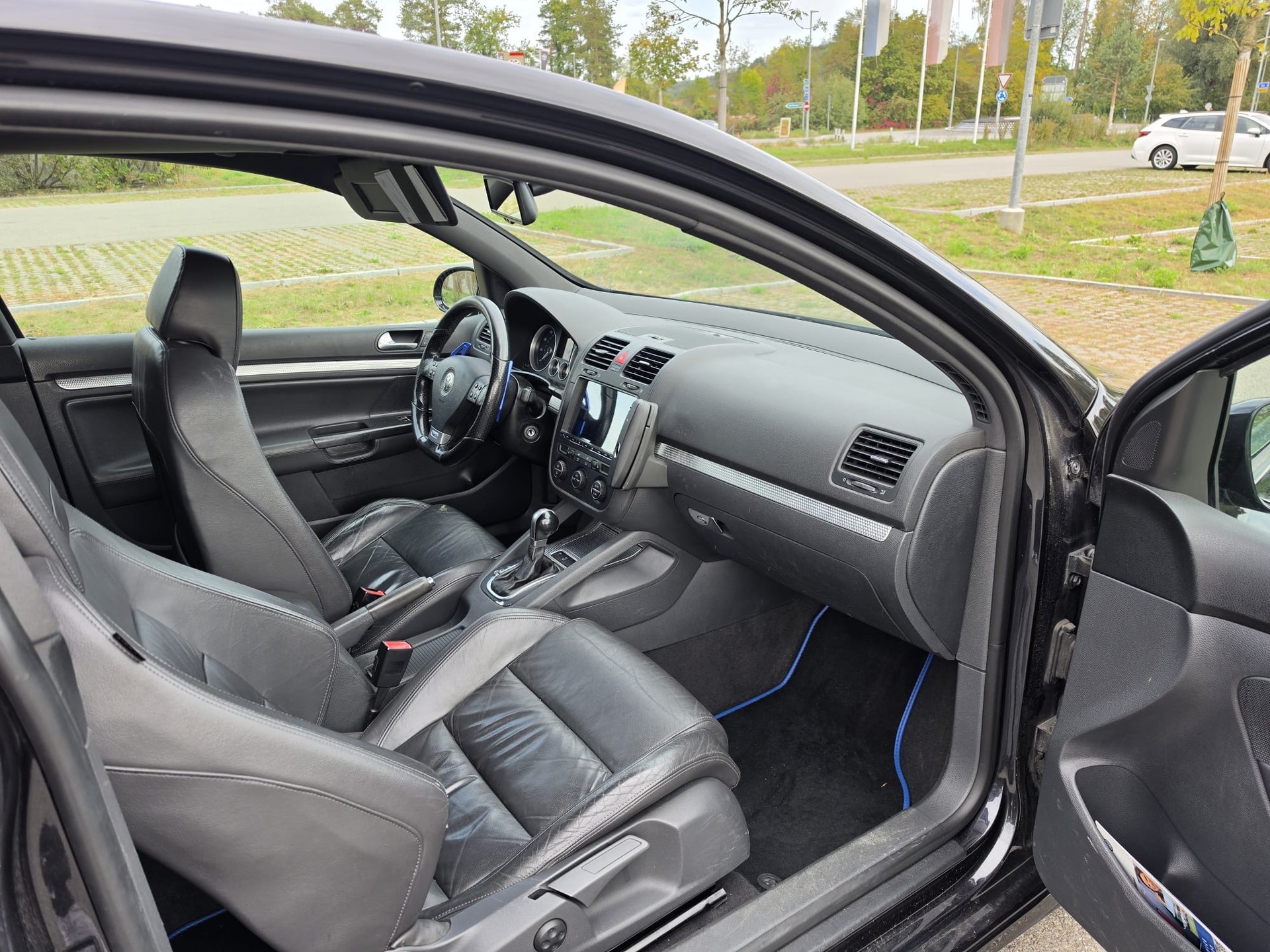 VW Golf R32 4Motion-image-8