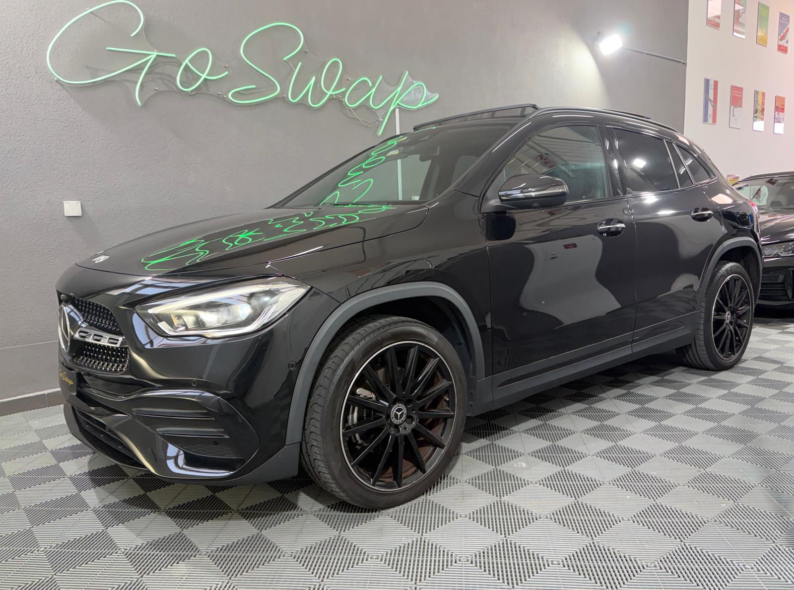 MERCEDES-BENZ GLA 250e AMG Line 8G-DCT - Toit ouvrant-image-0