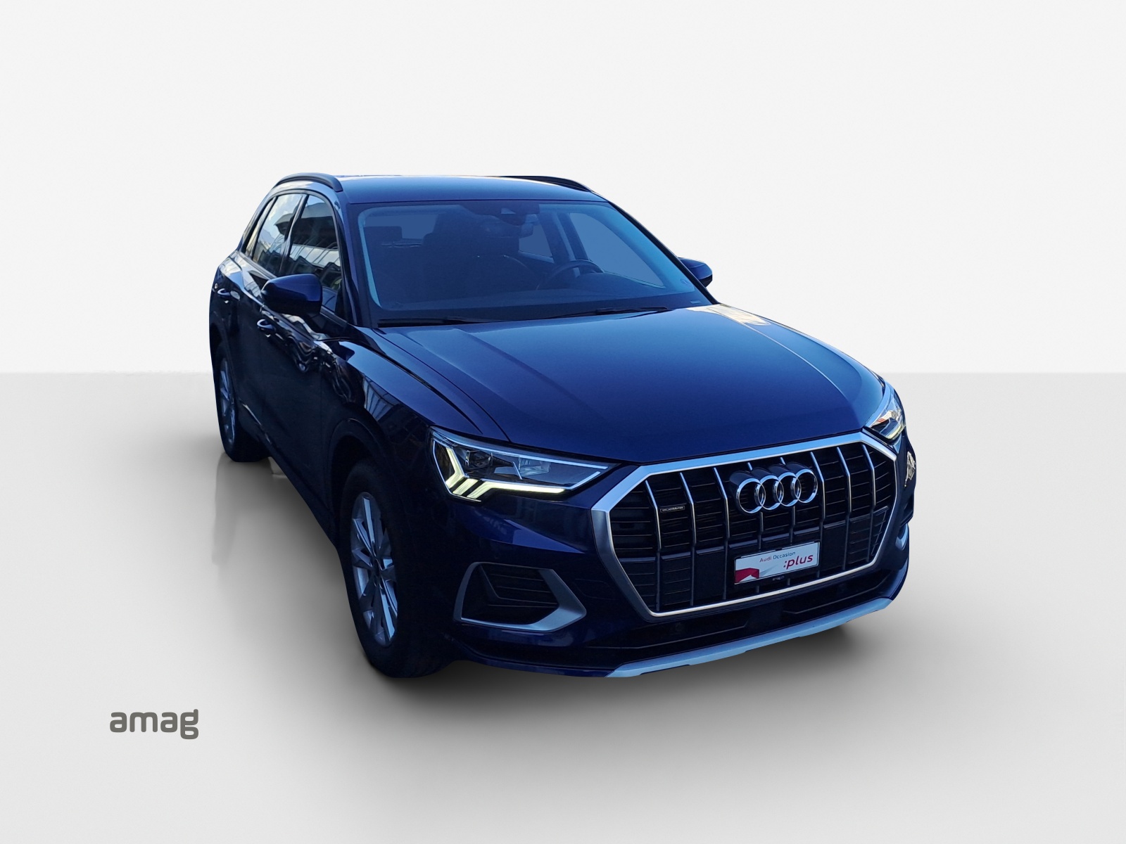 AUDI Q3 40 TFSI advanced quattro S-tronic-image-15