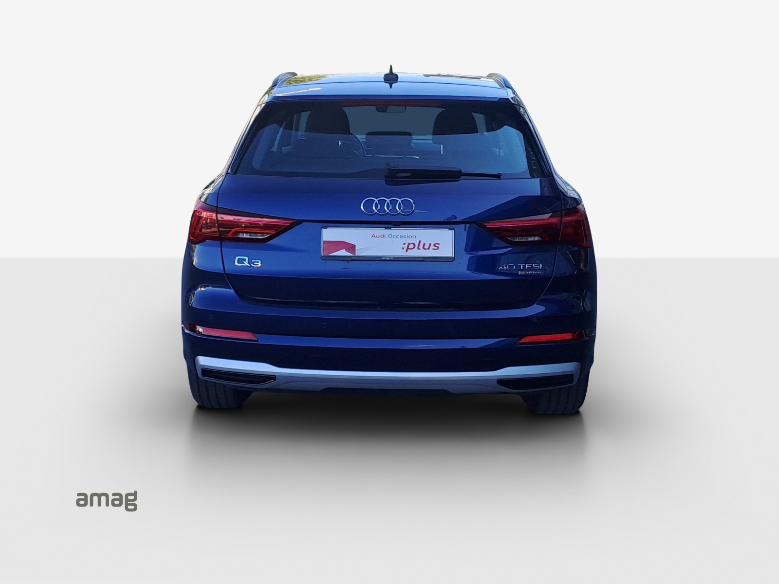 AUDI Q3 40 TFSI advanced quattro S-tronic-image-3