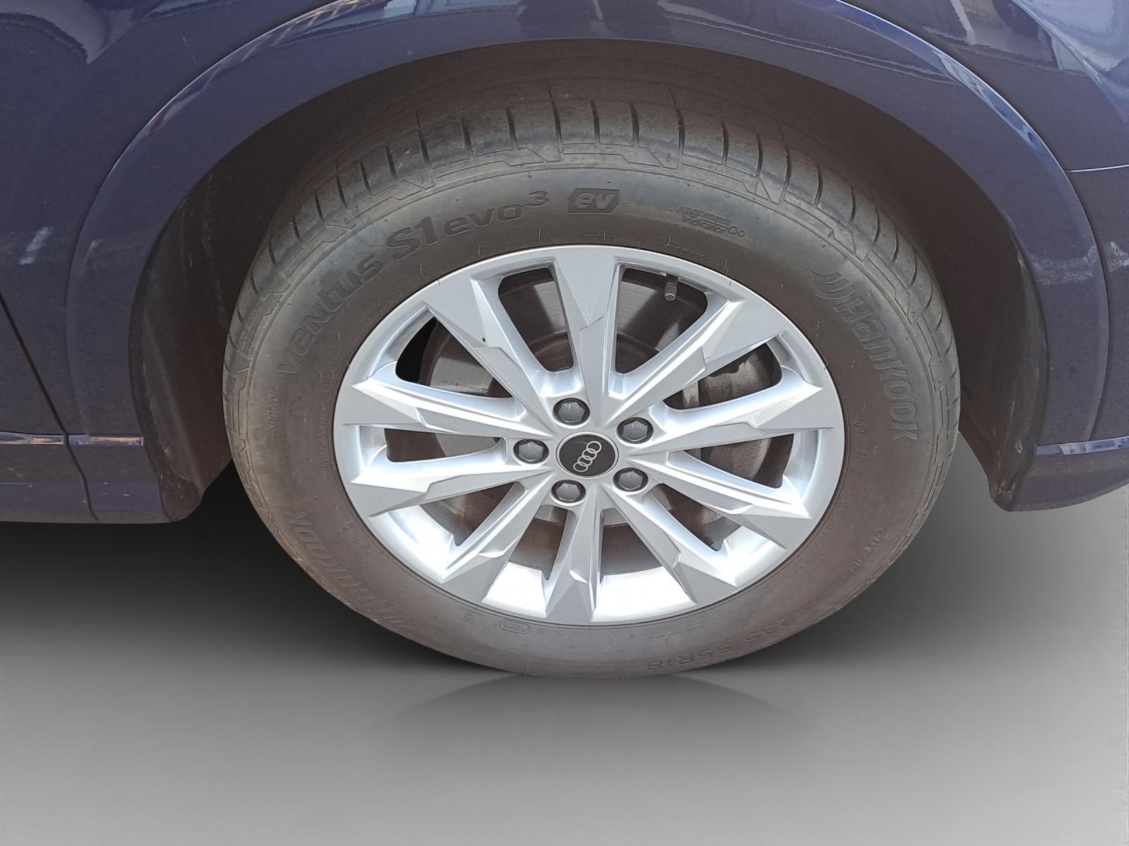 AUDI Q3 40 TFSI advanced quattro S-tronic-image-14