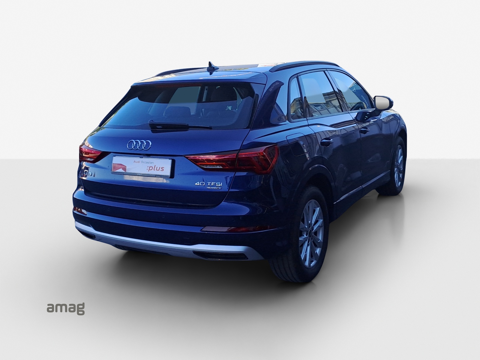 AUDI Q3 40 TFSI advanced quattro S-tronic-image-4