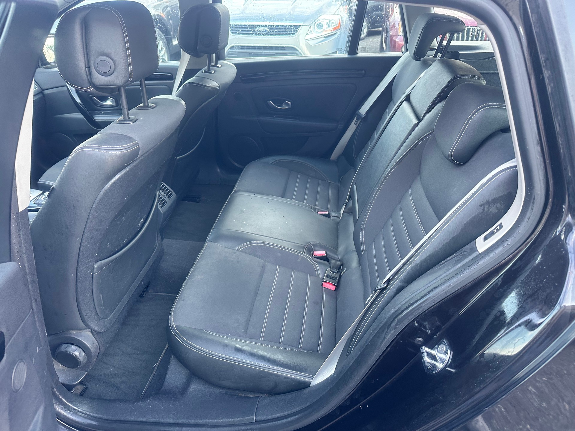 RENAULT Laguna Grandtour 2.0 16V T Dynamique Automatic-image-13