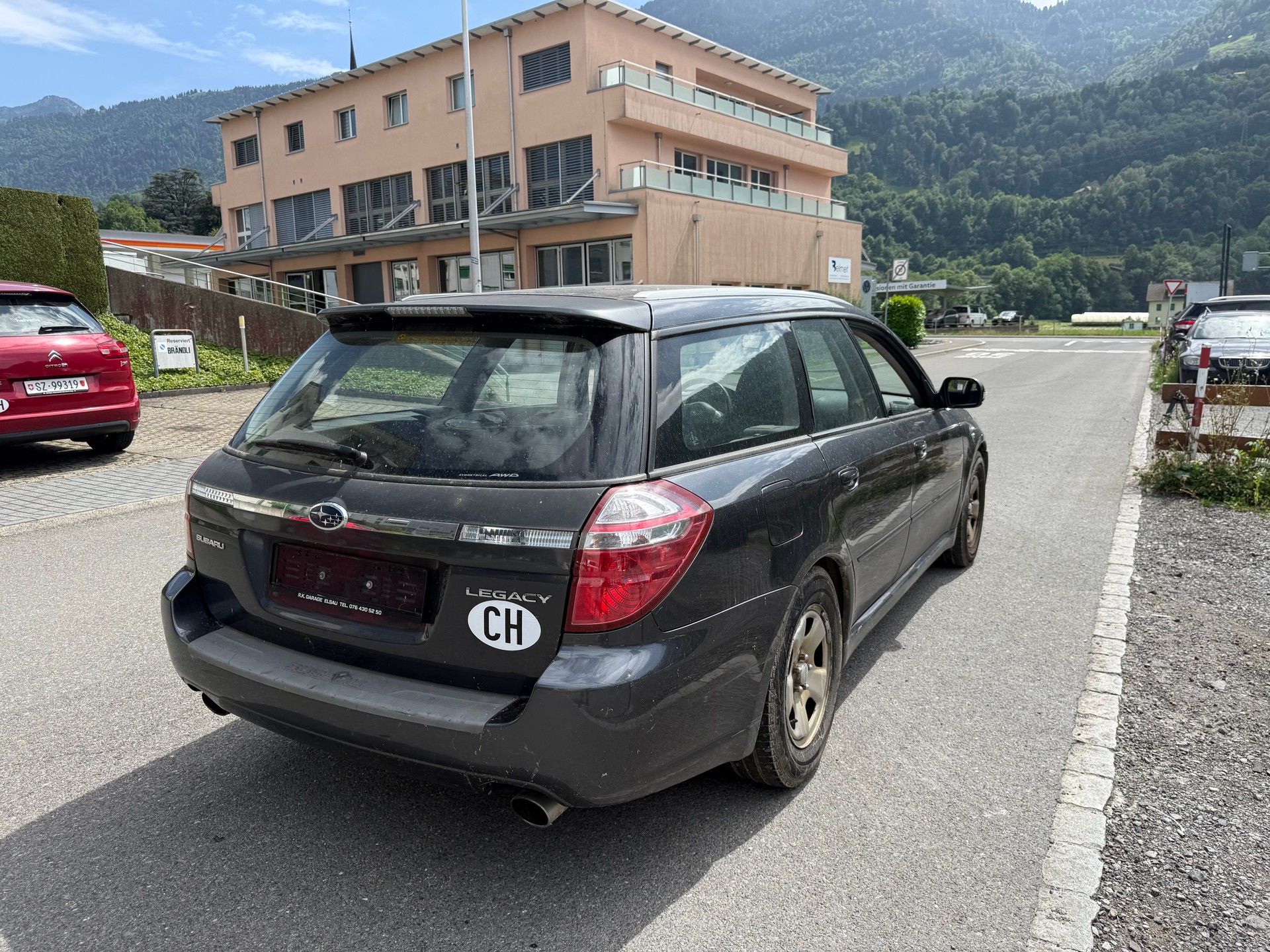 SUBARU Legacy 2.0R AWD Swiss-image-3