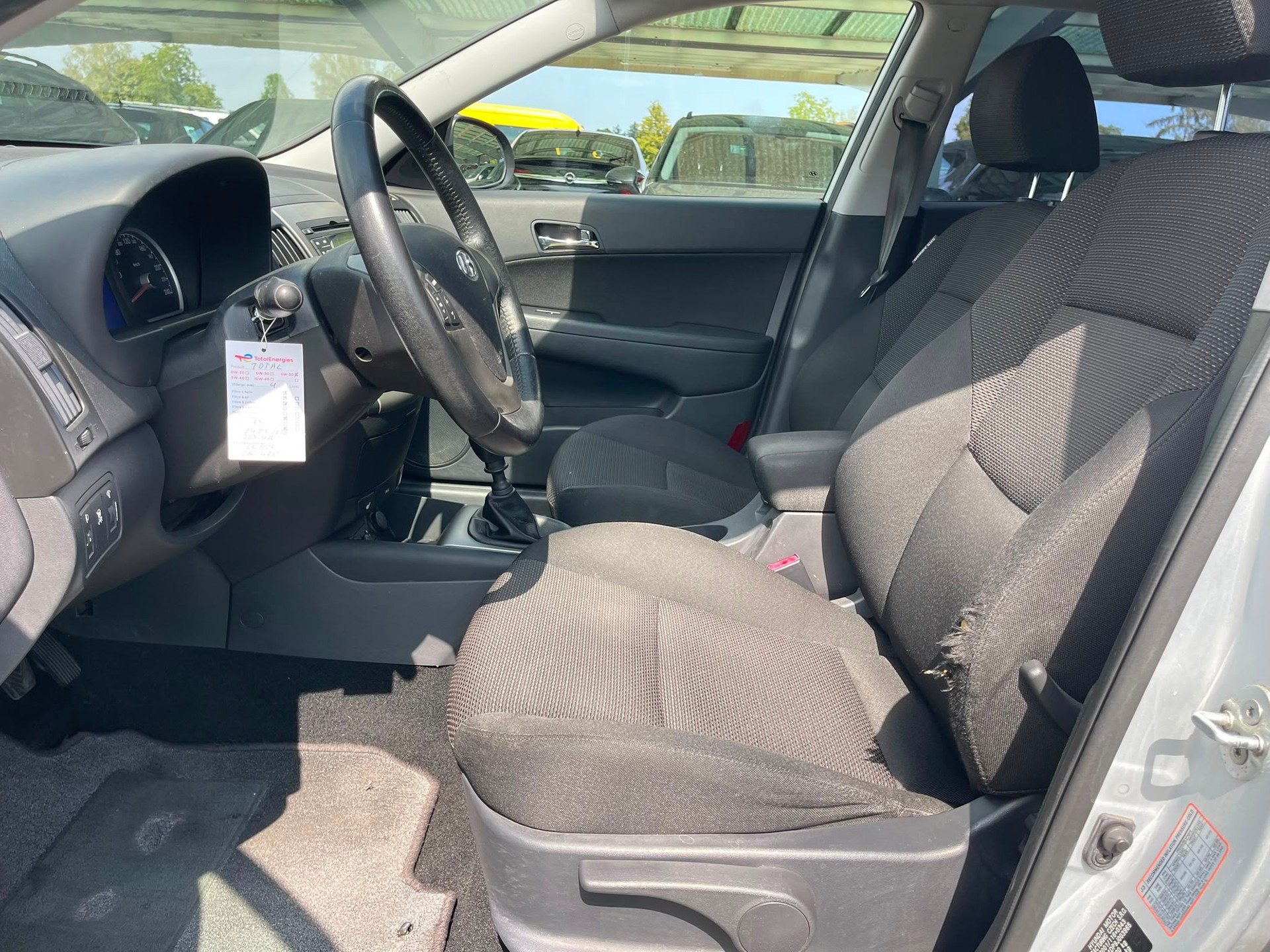 HYUNDAI i30 1.6 Style-image-9