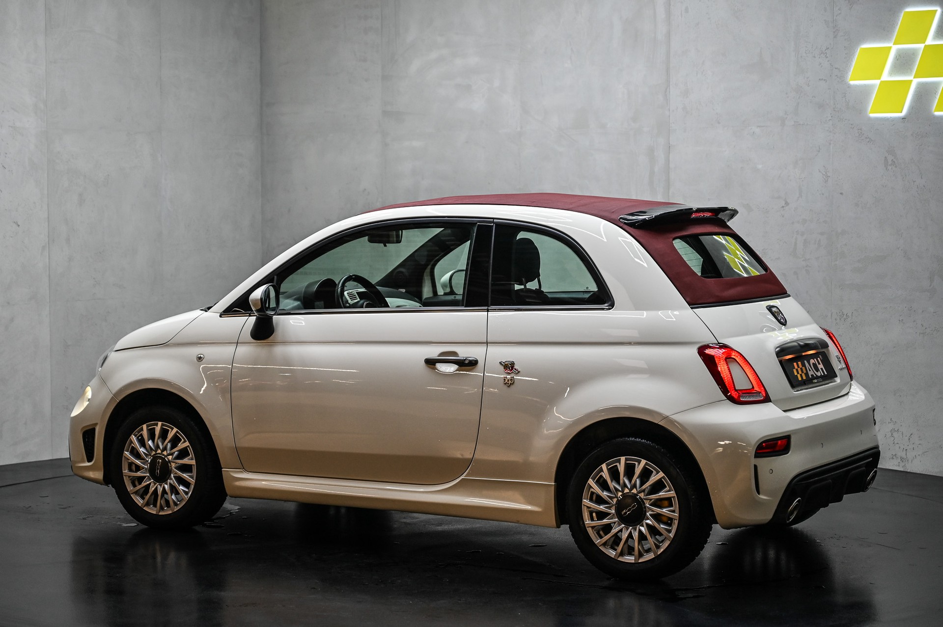 FIAT 500 Cabrio 1.4 16V Lounge Dualogic-image-5