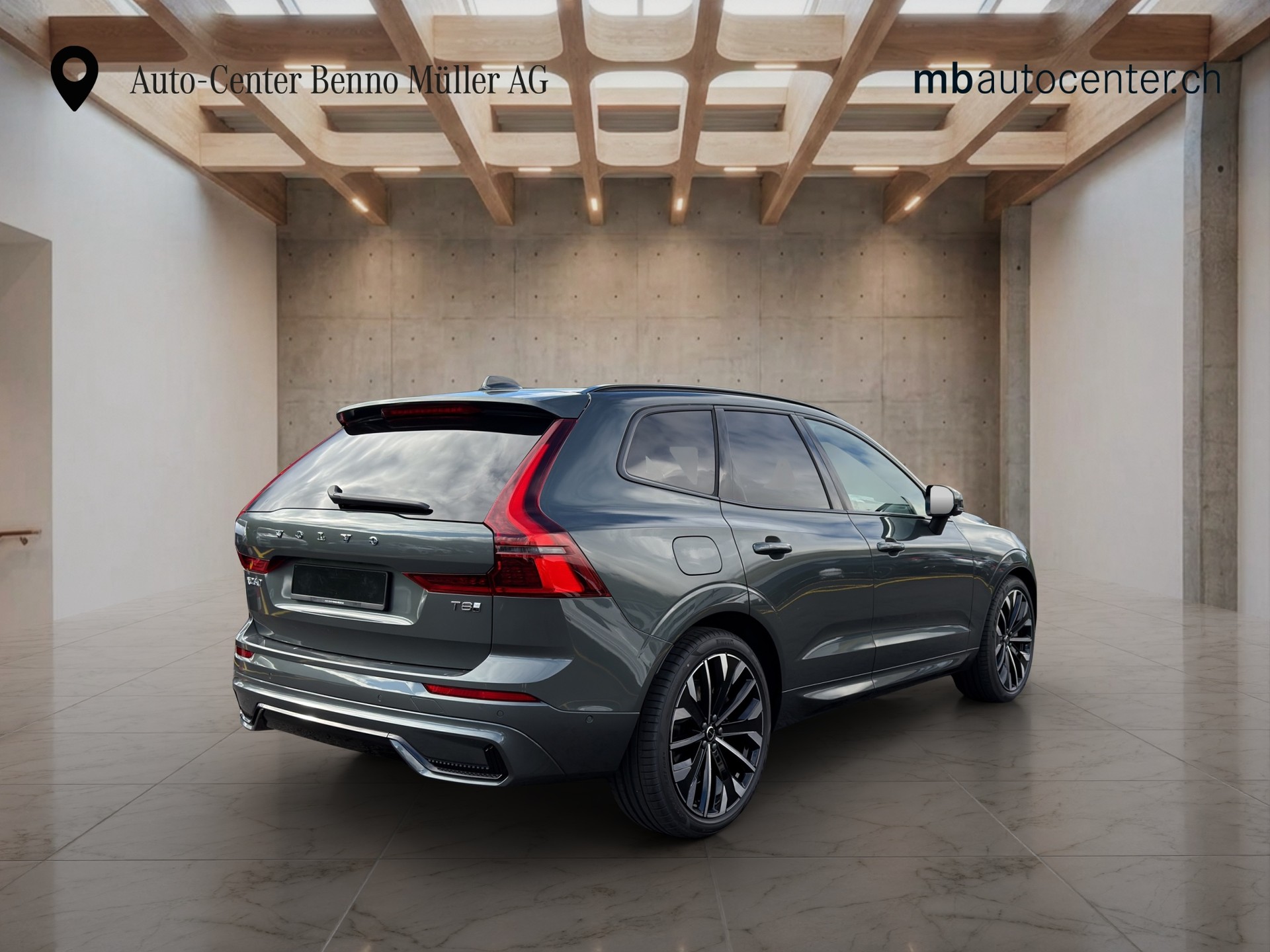 VOLVO XC60 2.0 T8 TE Ultra Dark eAWD-image-4