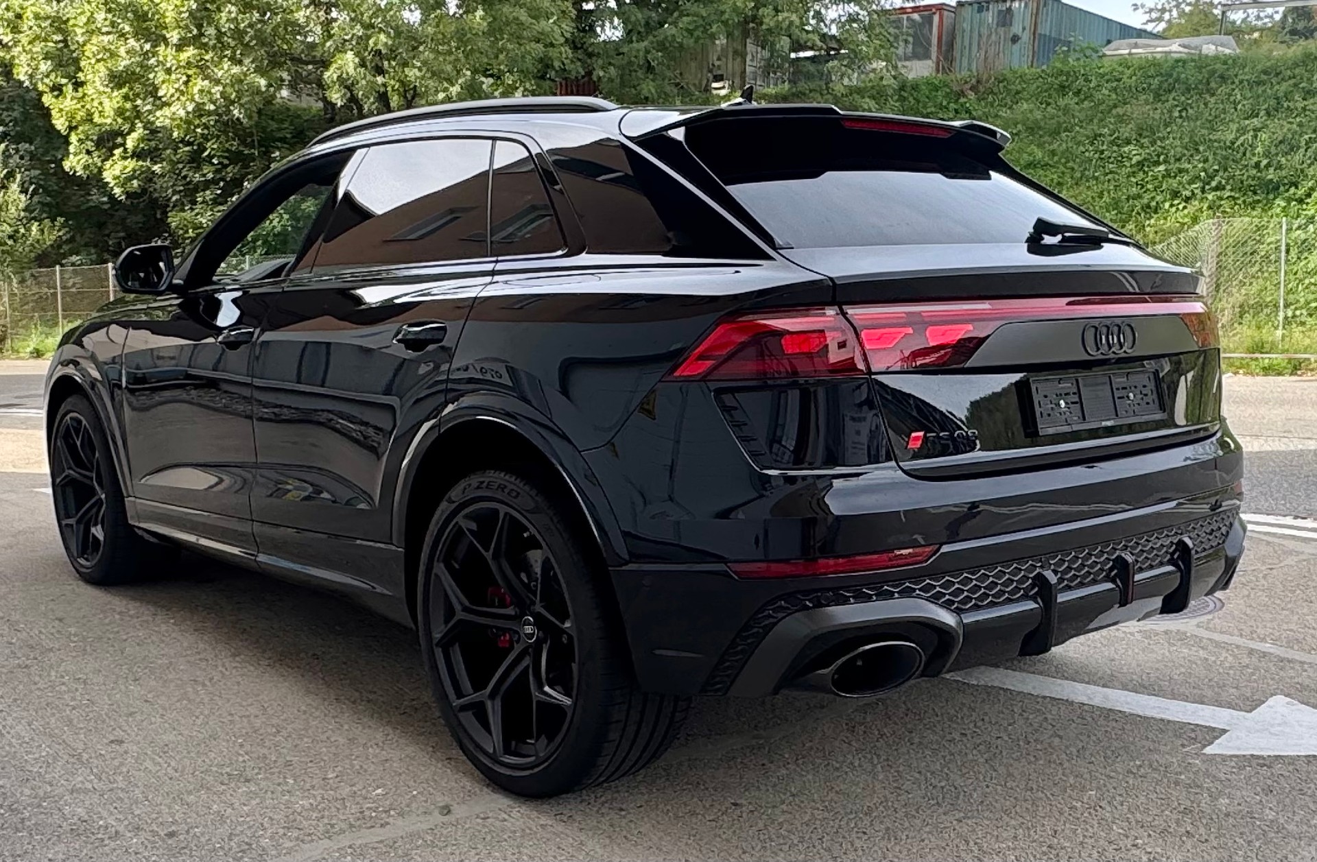 AUDI RSQ8 performance quattro ## Auto CH🇨🇭*gratis service*pack carbon*B&O advanced*night vision-image-3