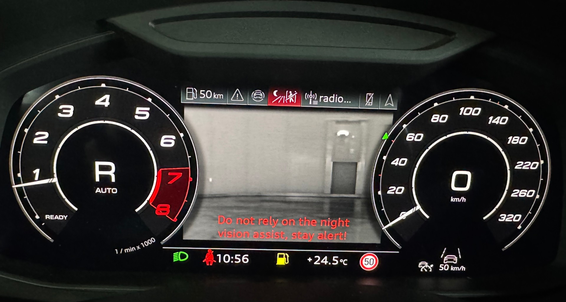 AUDI RSQ8 performance quattro ## Auto CH🇨🇭*gratis service*pack carbon*B&O advanced*night vision-image-12