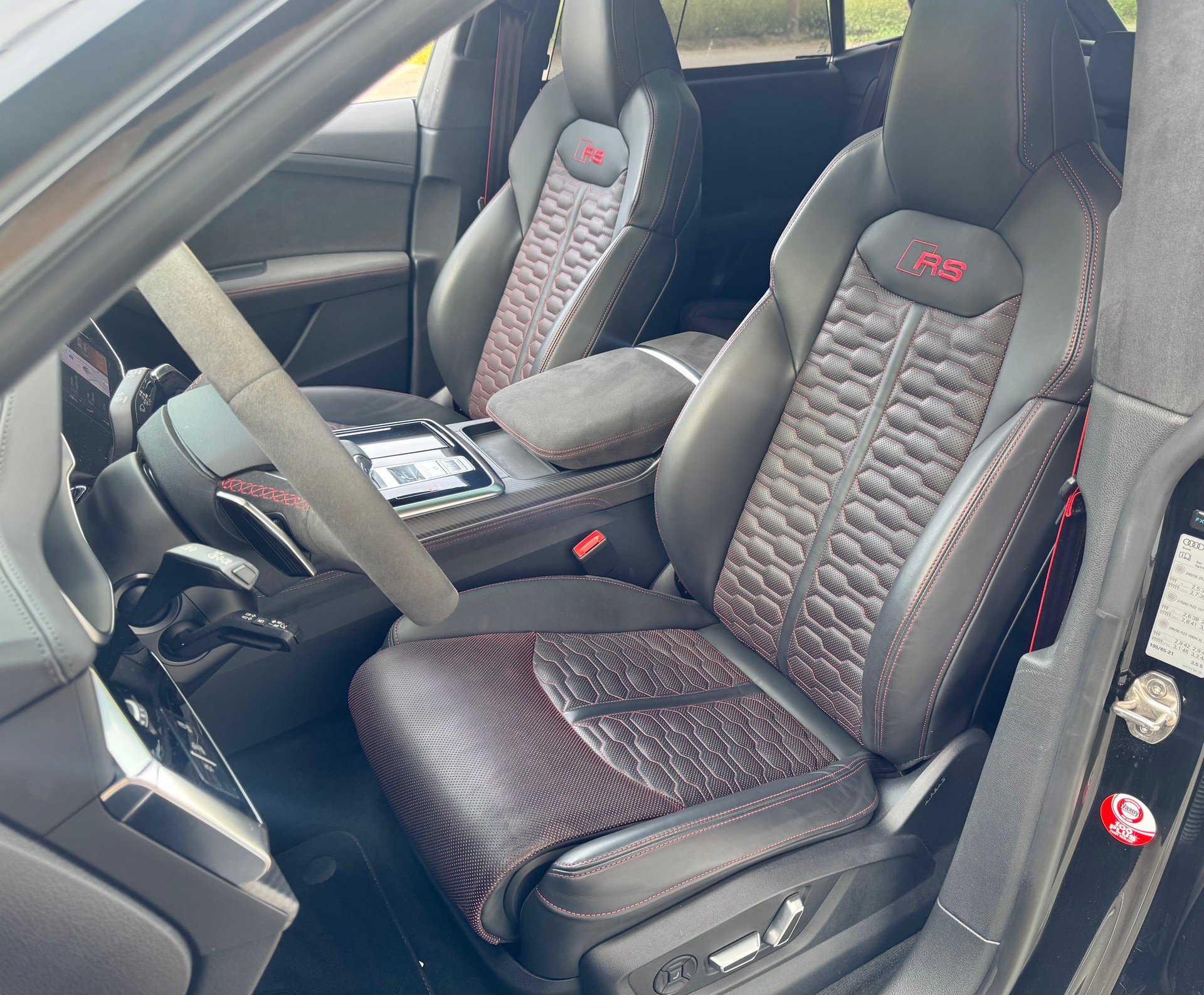 AUDI RSQ8 performance quattro ## Auto CH🇨🇭*gratis service*pack carbon*B&O advanced*night vision-image-8