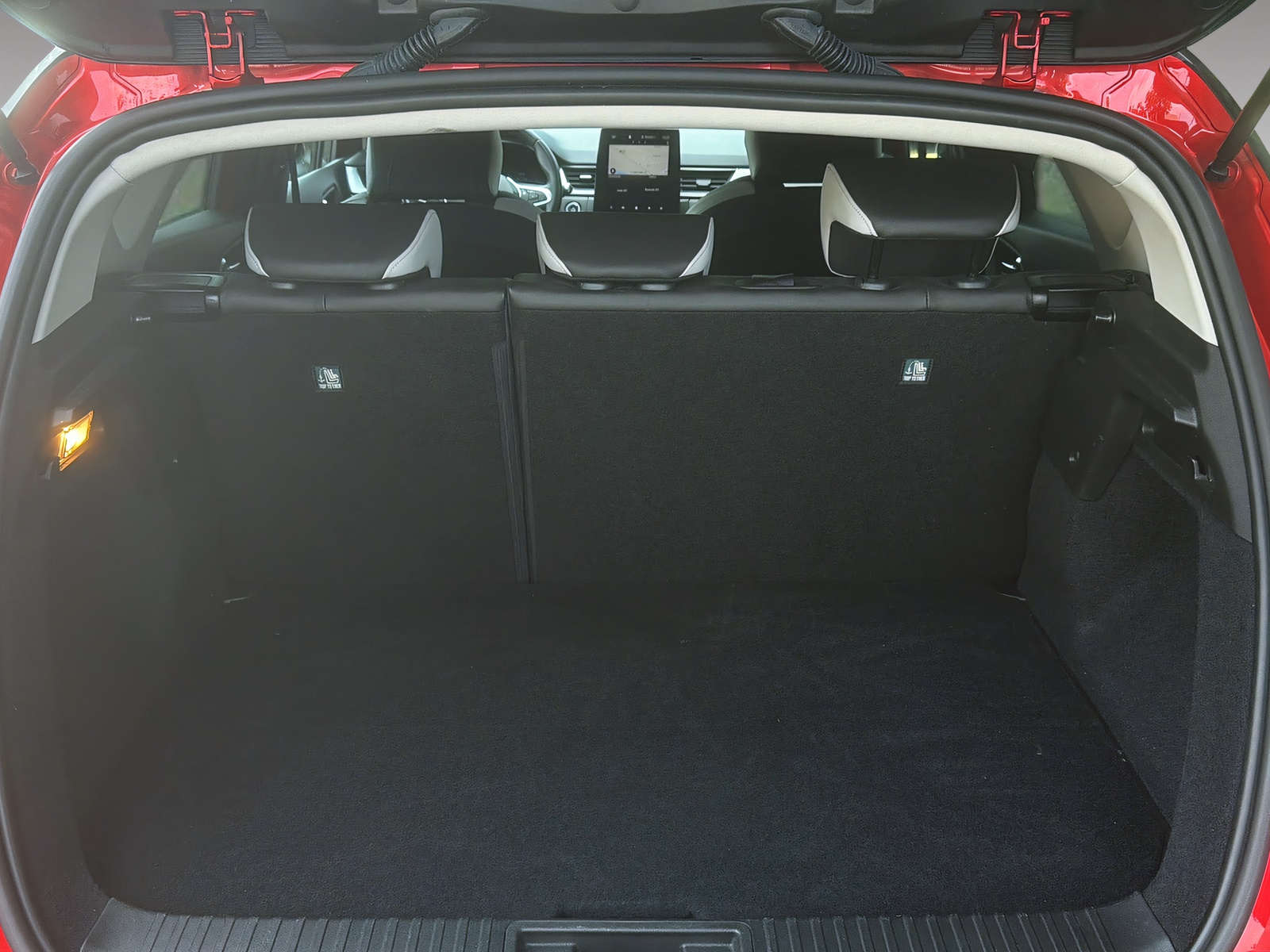RENAULT Captur 1.6 E-Tech Plug-in Intens-image-18