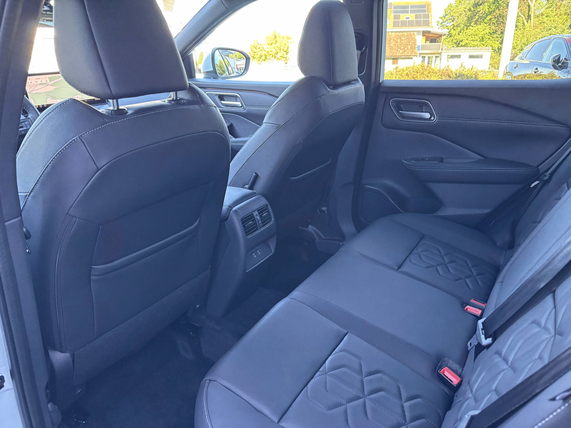 NISSAN Qashqai 1.5 VC-T e- Power Tekna-image-8