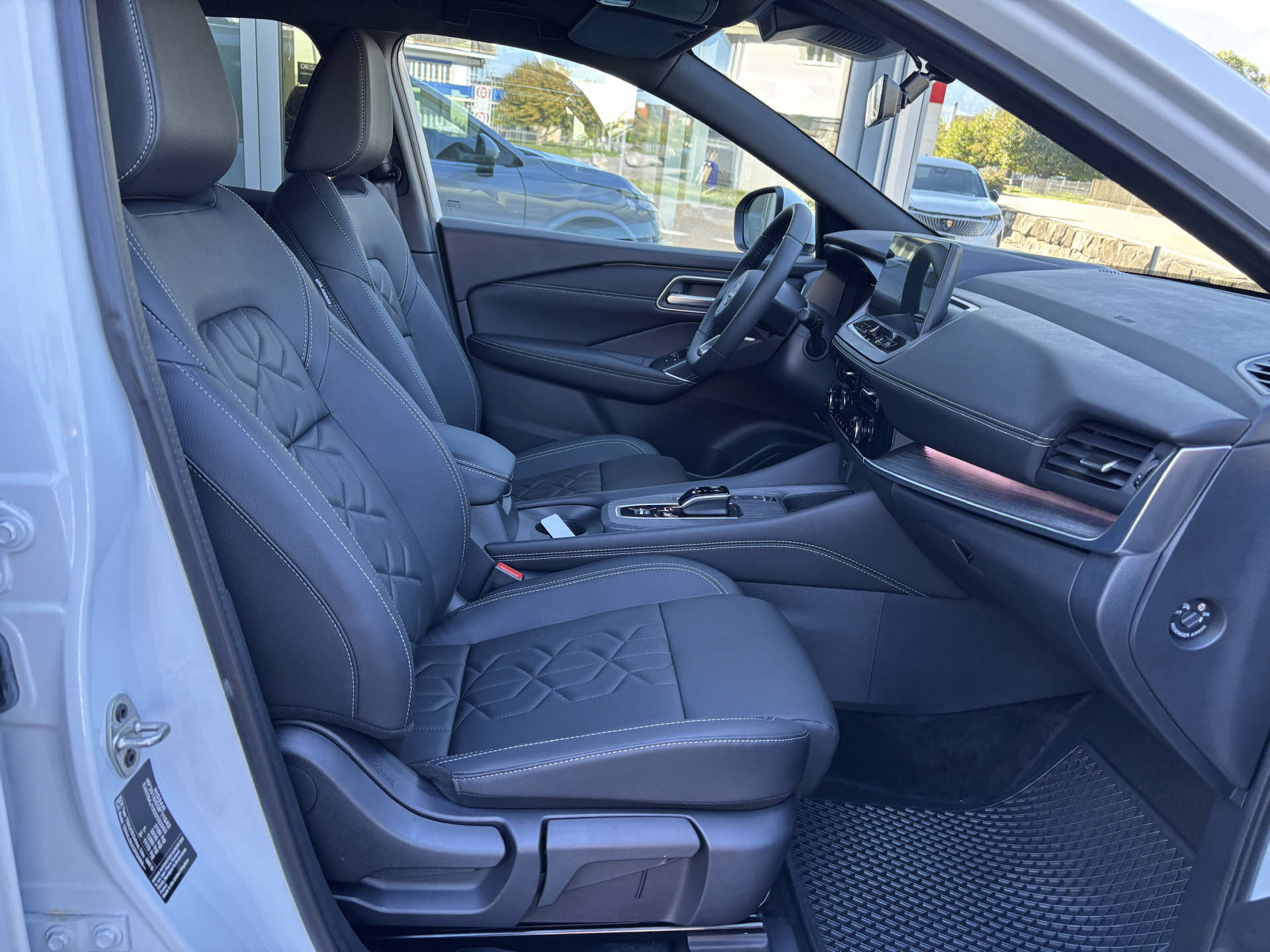 NISSAN Qashqai 1.5 VC-T e- Power Tekna-image-7