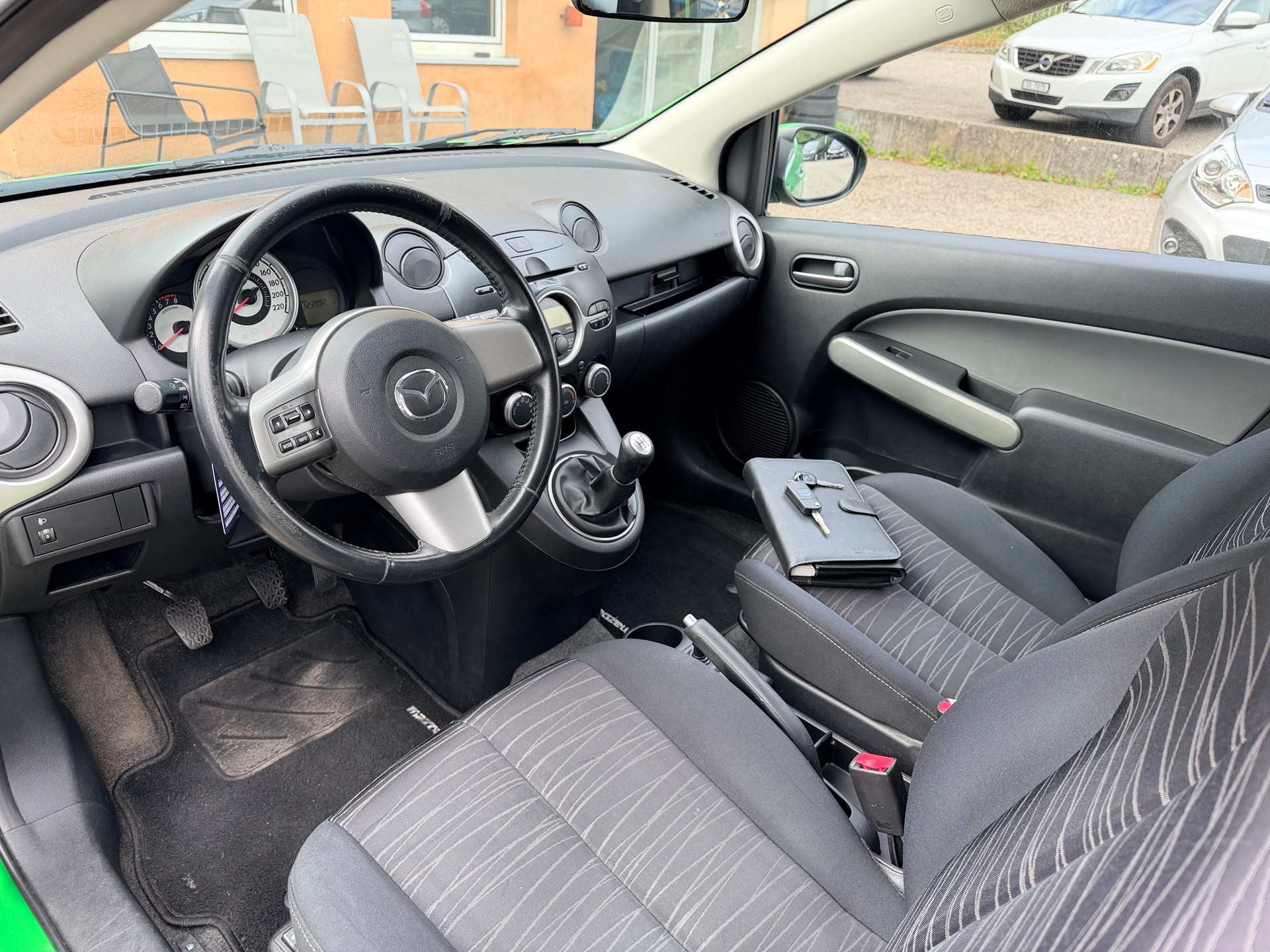 MAZDA 2 1.3i 16V Exclusive-image-7