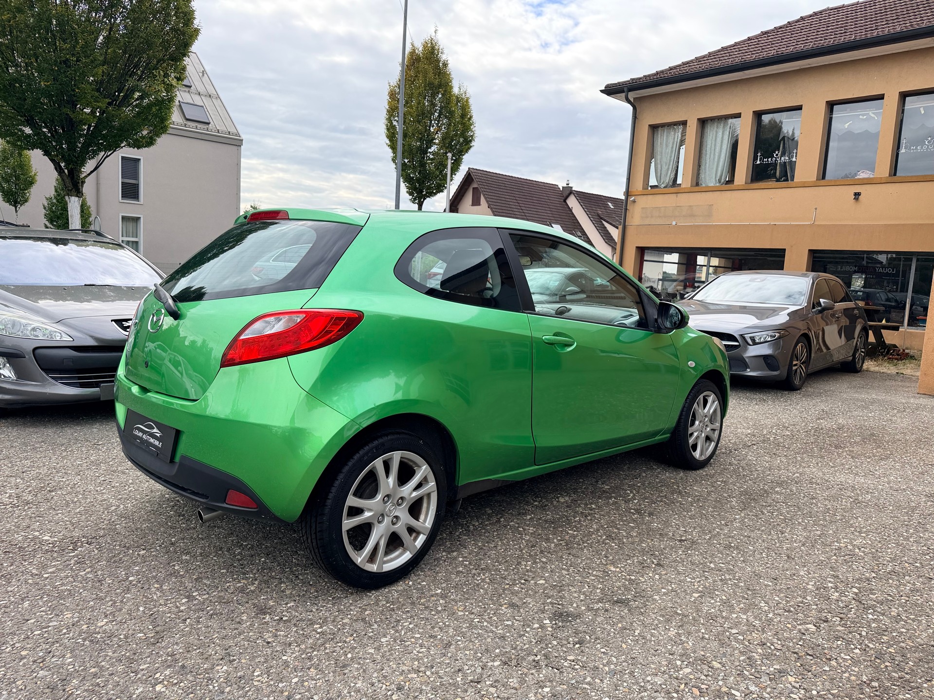 MAZDA 2 1.3i 16V Exclusive Sehr Sparsam-image-15