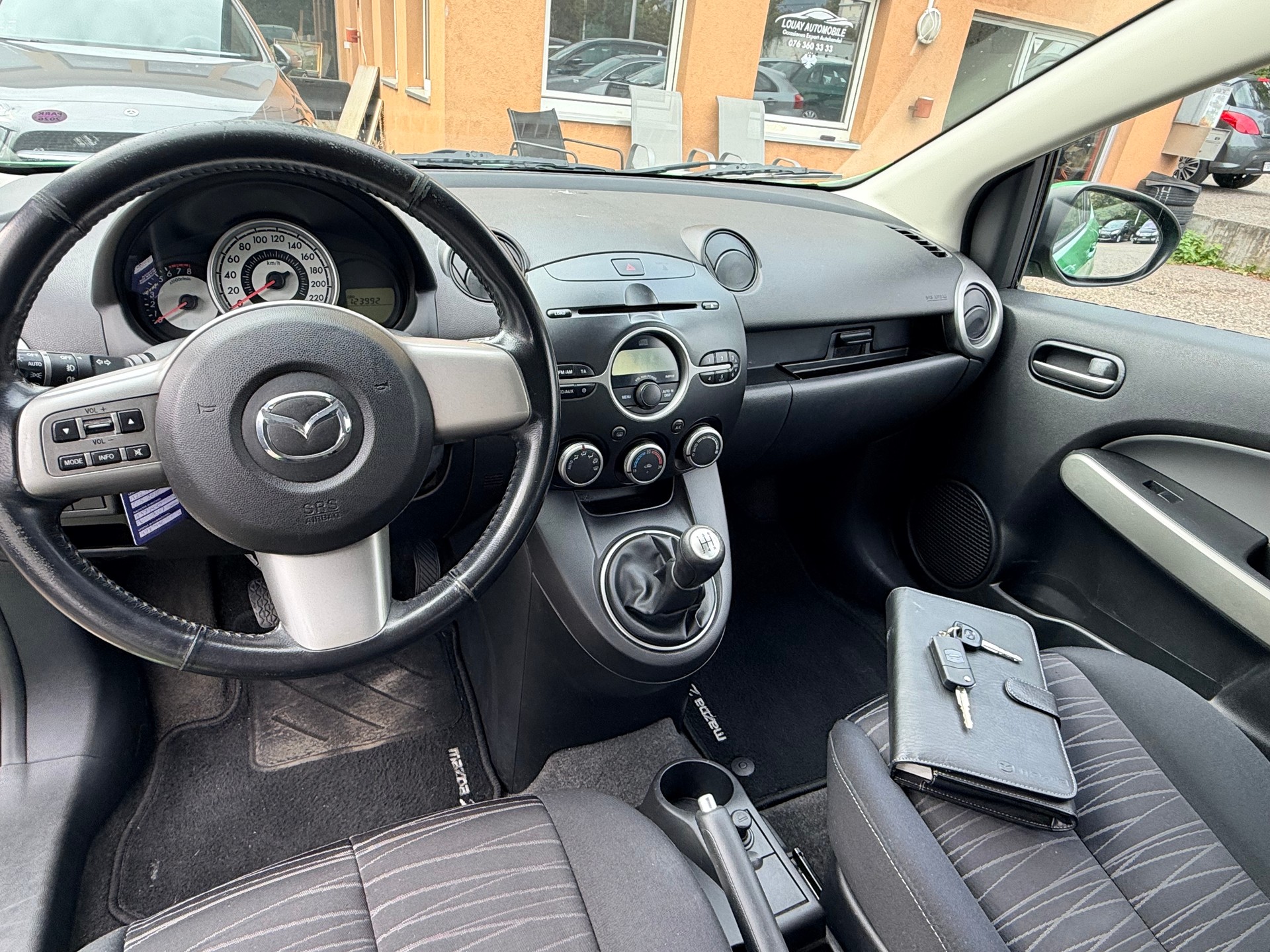 MAZDA 2 1.3i 16V Exclusive-image-11