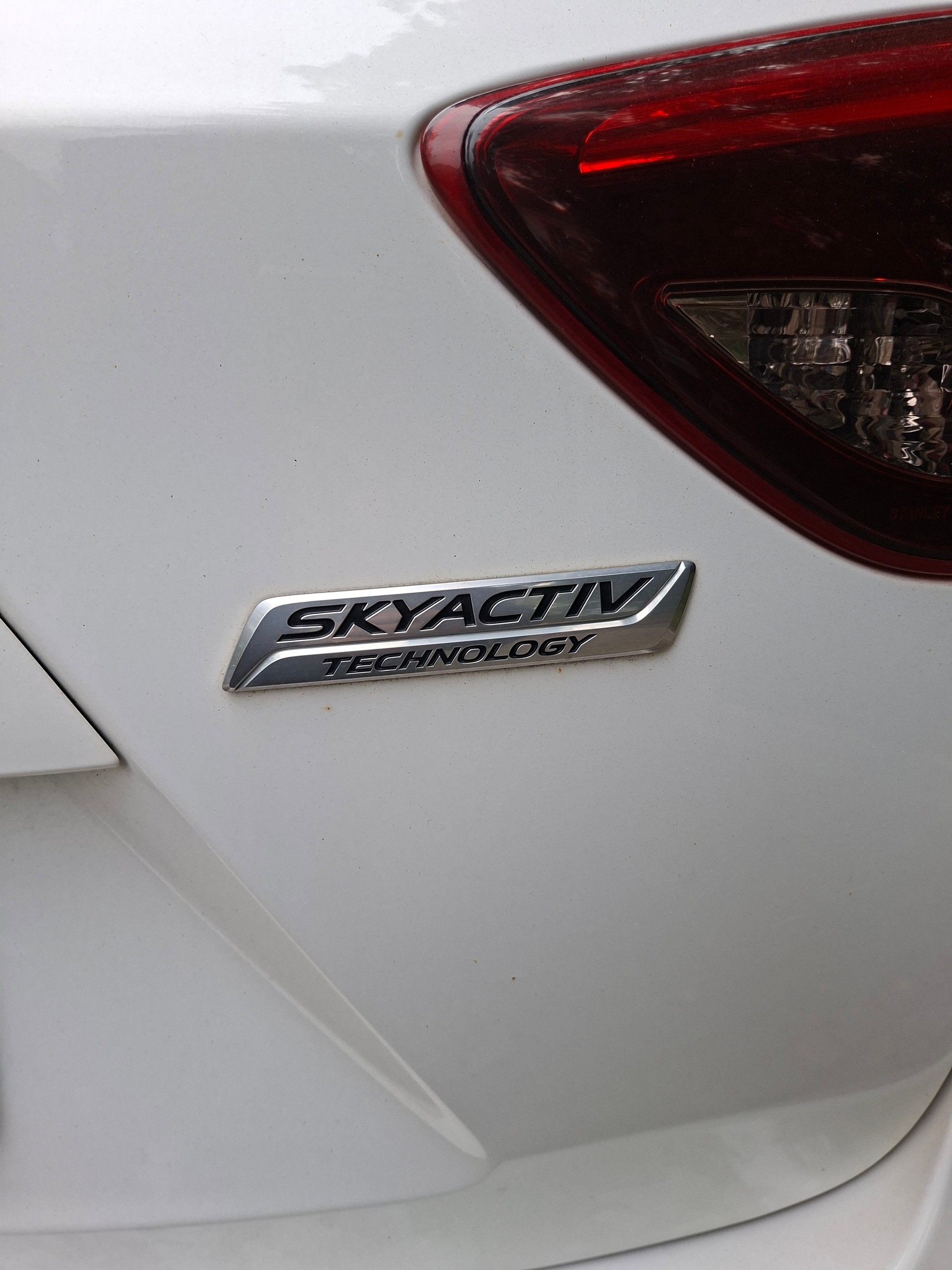MAZDA CX-5 2.2 D HP Revolution AWD Automatic-image-4