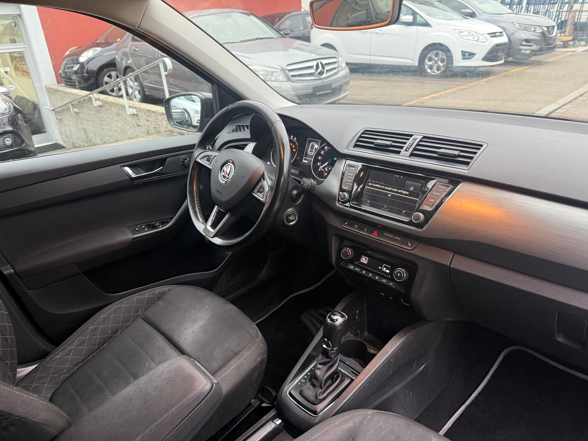SKODA Fabia 1.4 TDI Style DSG-image-6