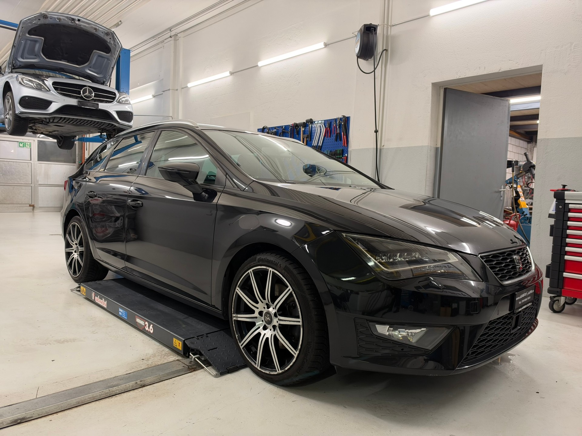 SEAT Leon ST 2.0 TDI FR DSG-image-2
