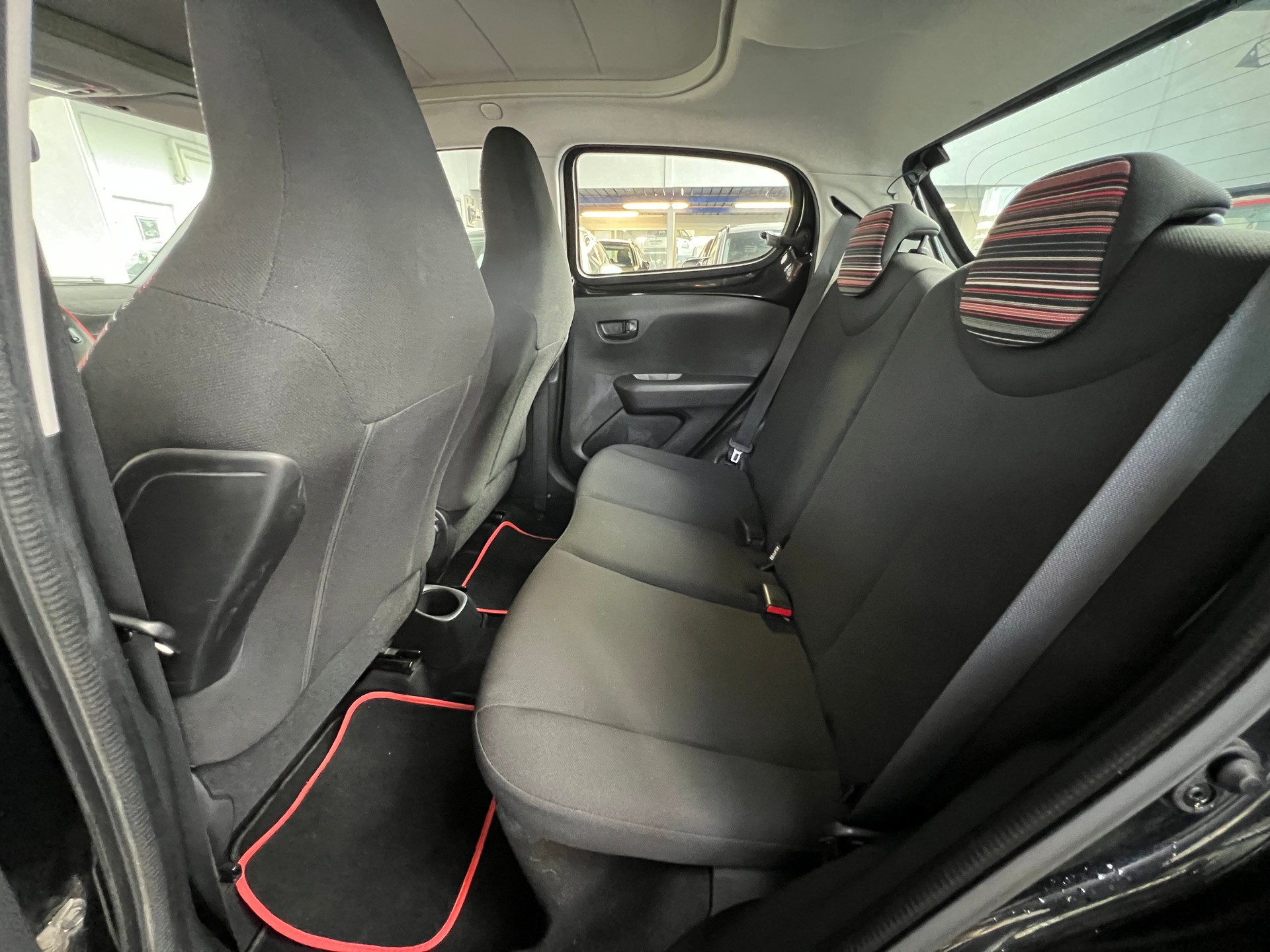 CITROEN C1 1.0 VTi Feel Edition Airscape-image-10