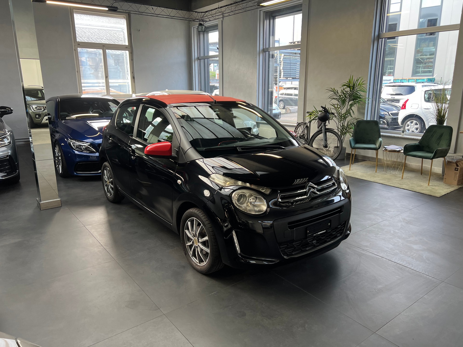 CITROEN C1 1.0 VTi Feel Edition Airscape-image-2