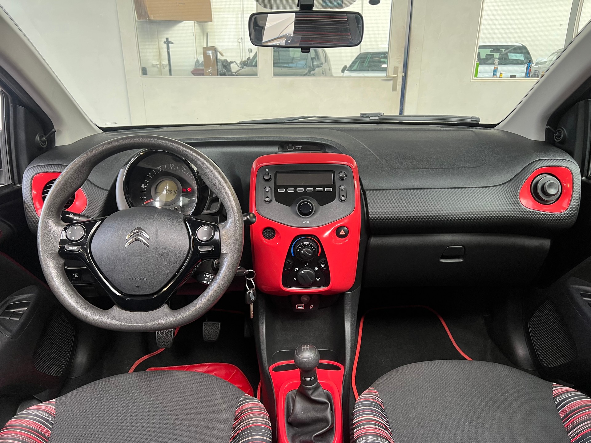 CITROEN C1 1.0 VTi Feel Edition Airscape-image-6