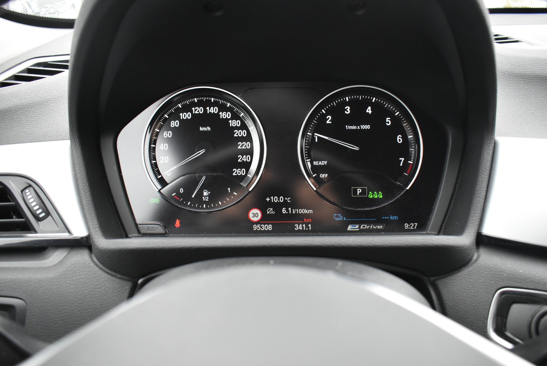 BMW X1 xDrive 25e Travel Edition Steptronic-image-12