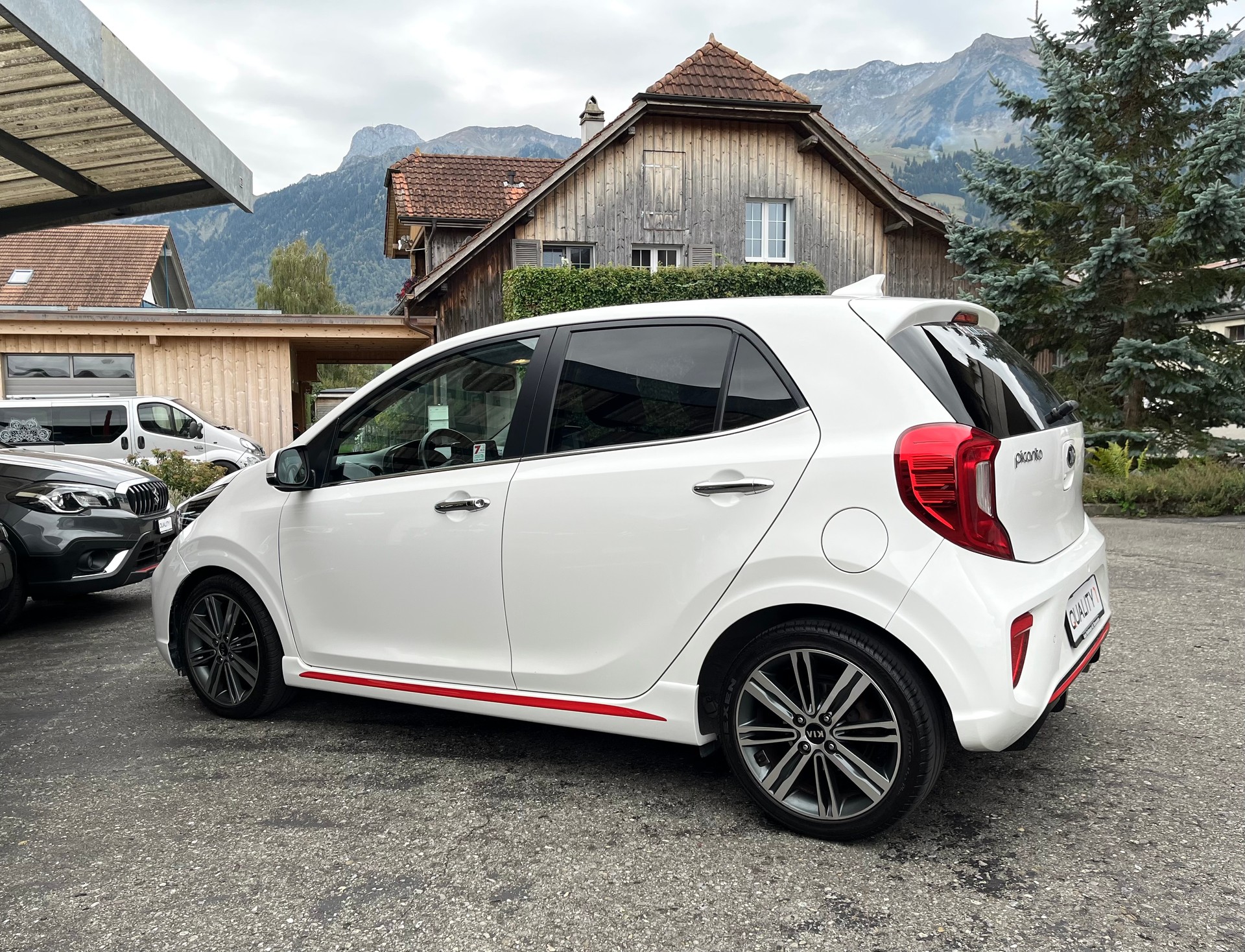 KIA Picanto 1.2 CVVT GT-Line-image-5