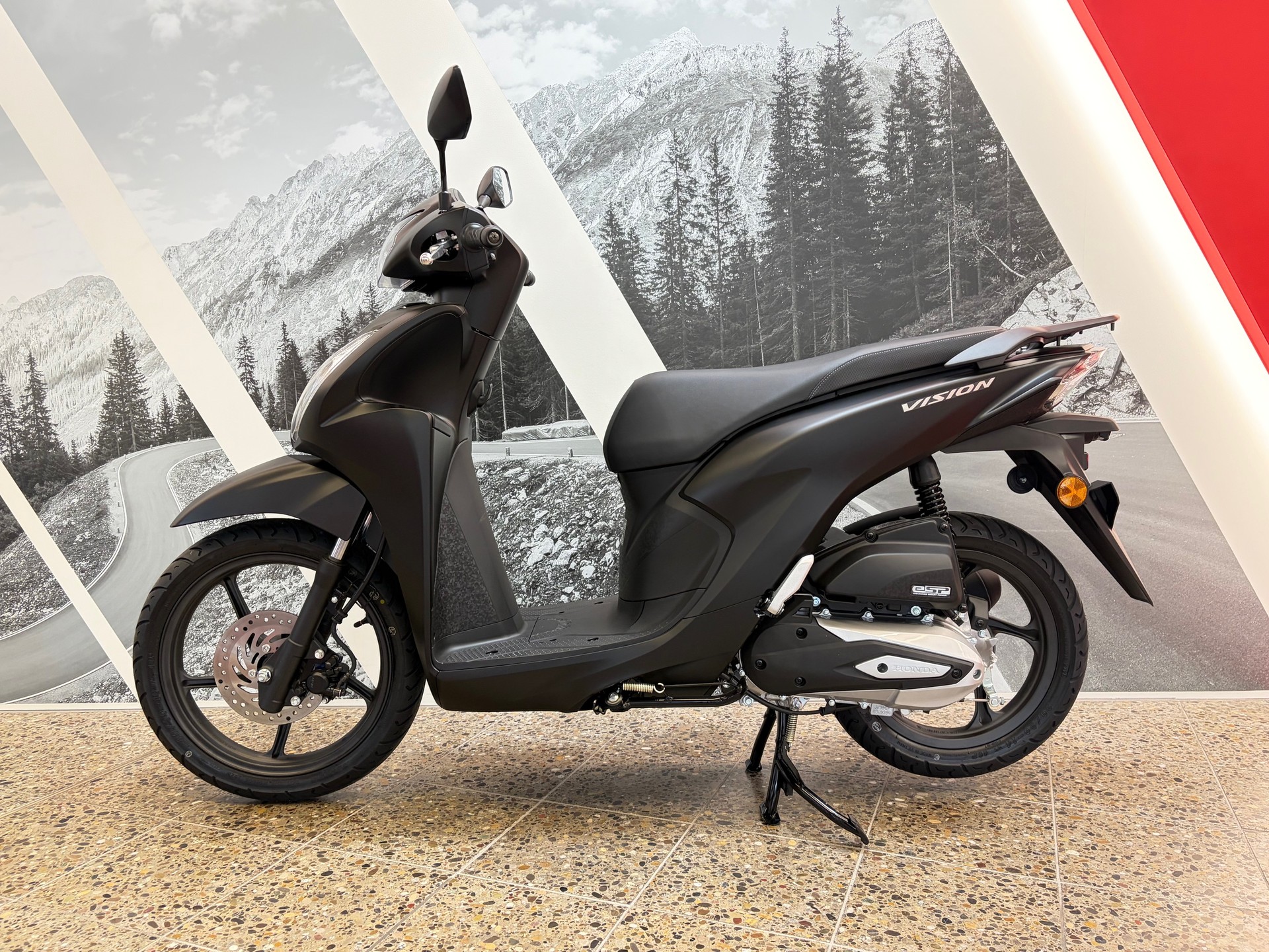 HONDA NSC Vision 110 16'' New Model-showroom-element-1