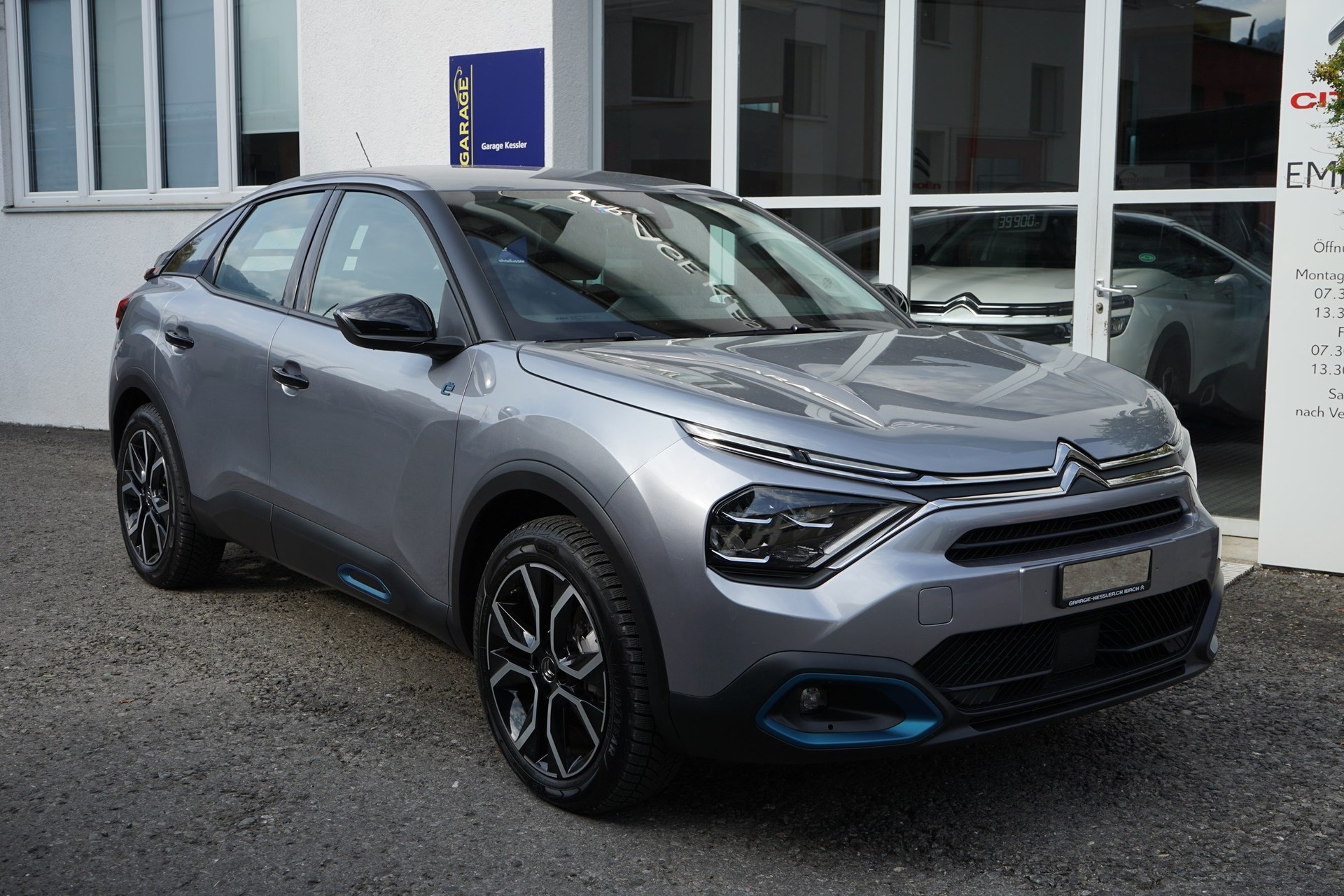 CITROEN C4 Electric Swiss Edition-image-1