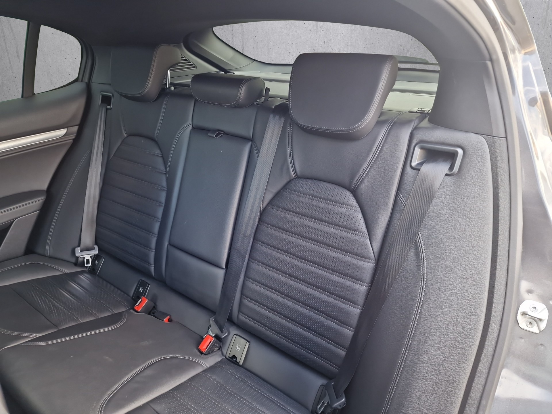 ALFA ROMEO STELVIO 2.0 Q4 280 Veloce-image-11