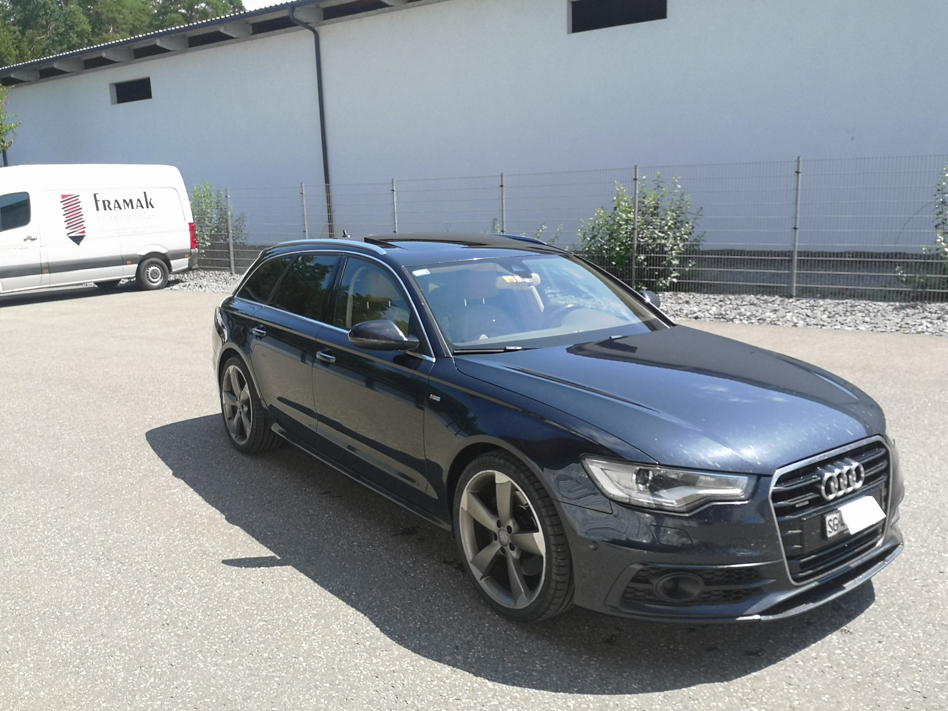 AUDI A6 Avant 3.0 TDI V6 clean diesel quattro S-tronic-image-14