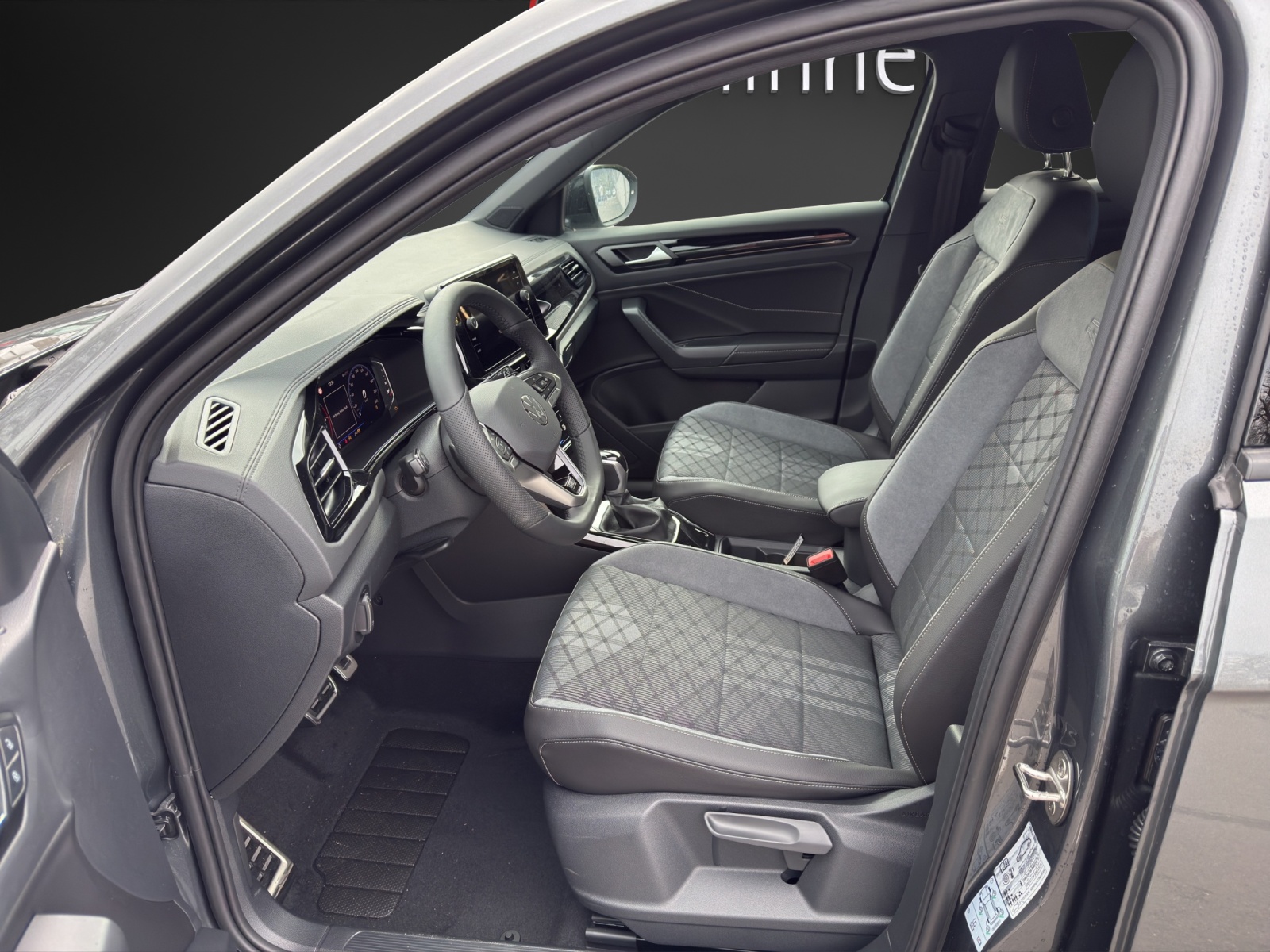 VW T-Roc 2.0 TDI SCR R-Line DSG-image-7