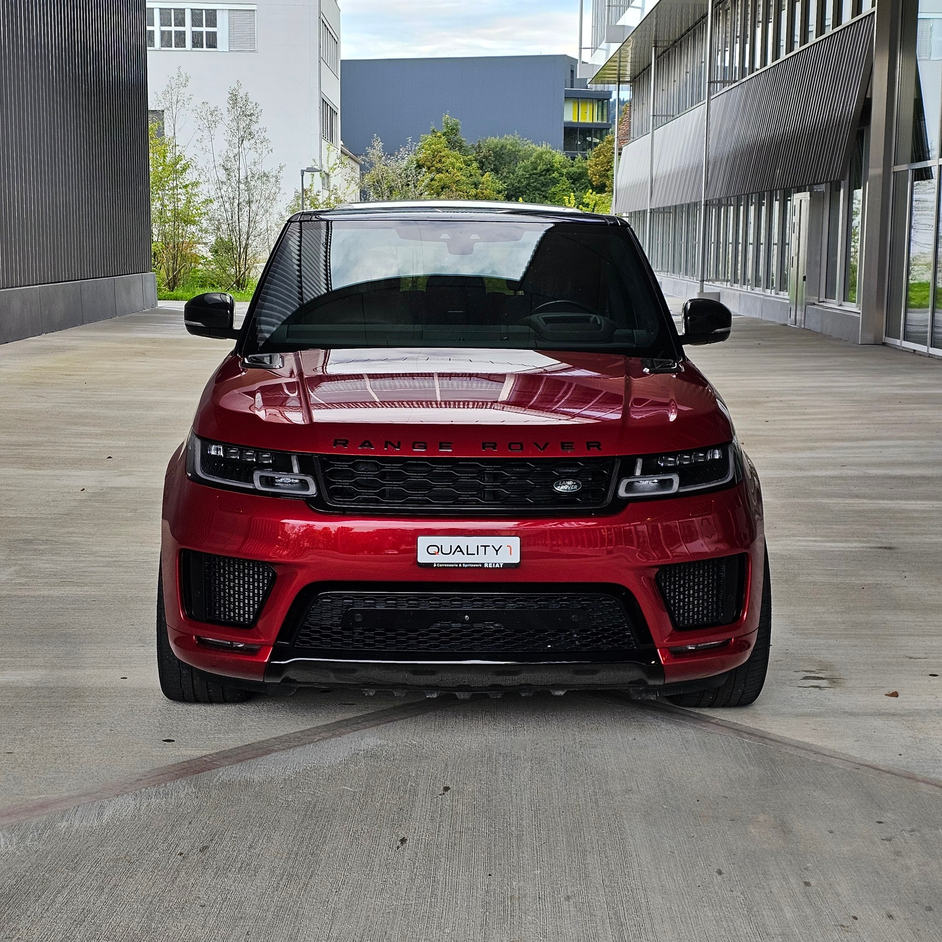 LAND ROVER Range Rover Sport 4.4 SDV8 Autobiography Dynamic A-image-1