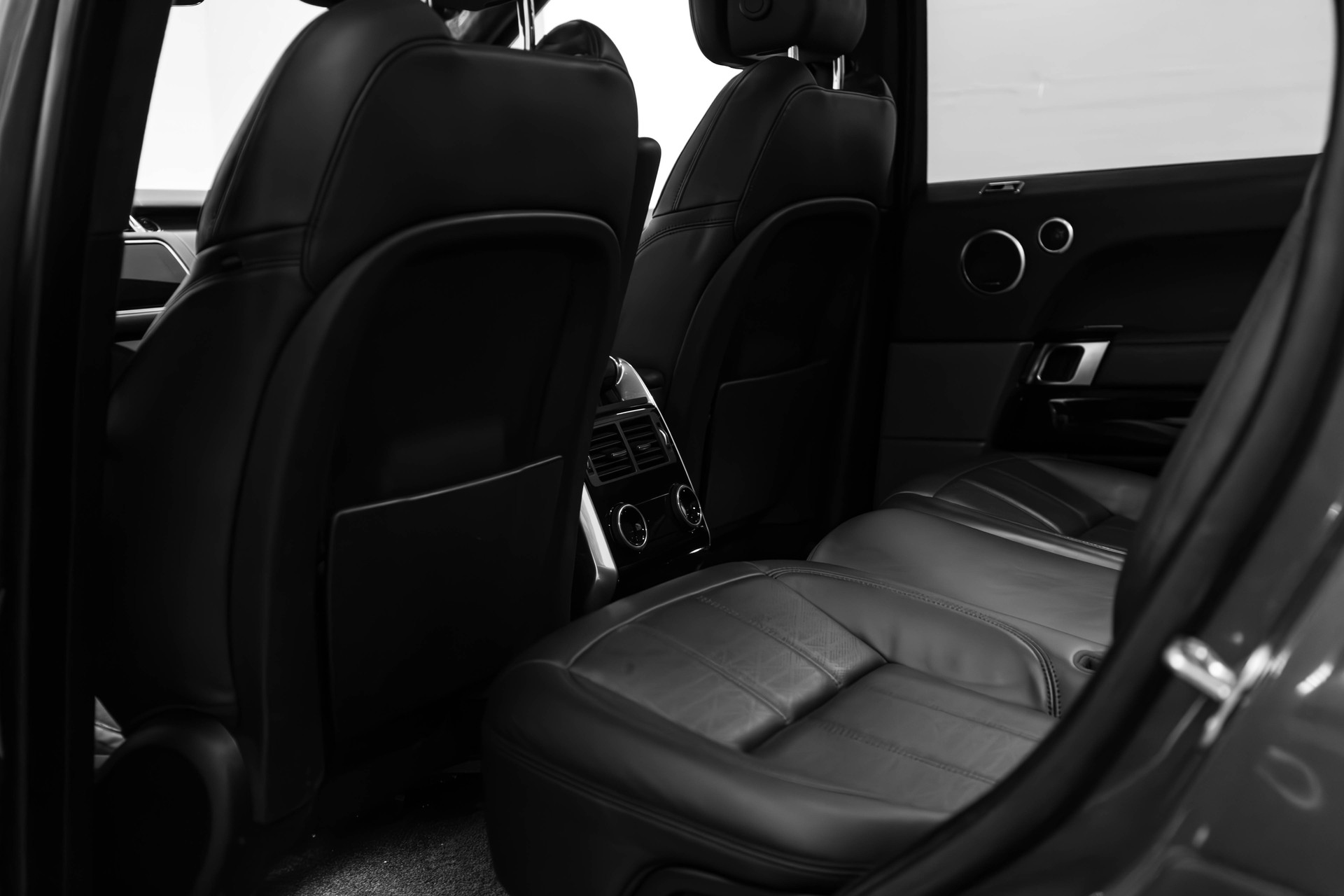 LAND ROVER Range Rover Sport 4.4 SDV8 Autobiography Dynamic A-image-10