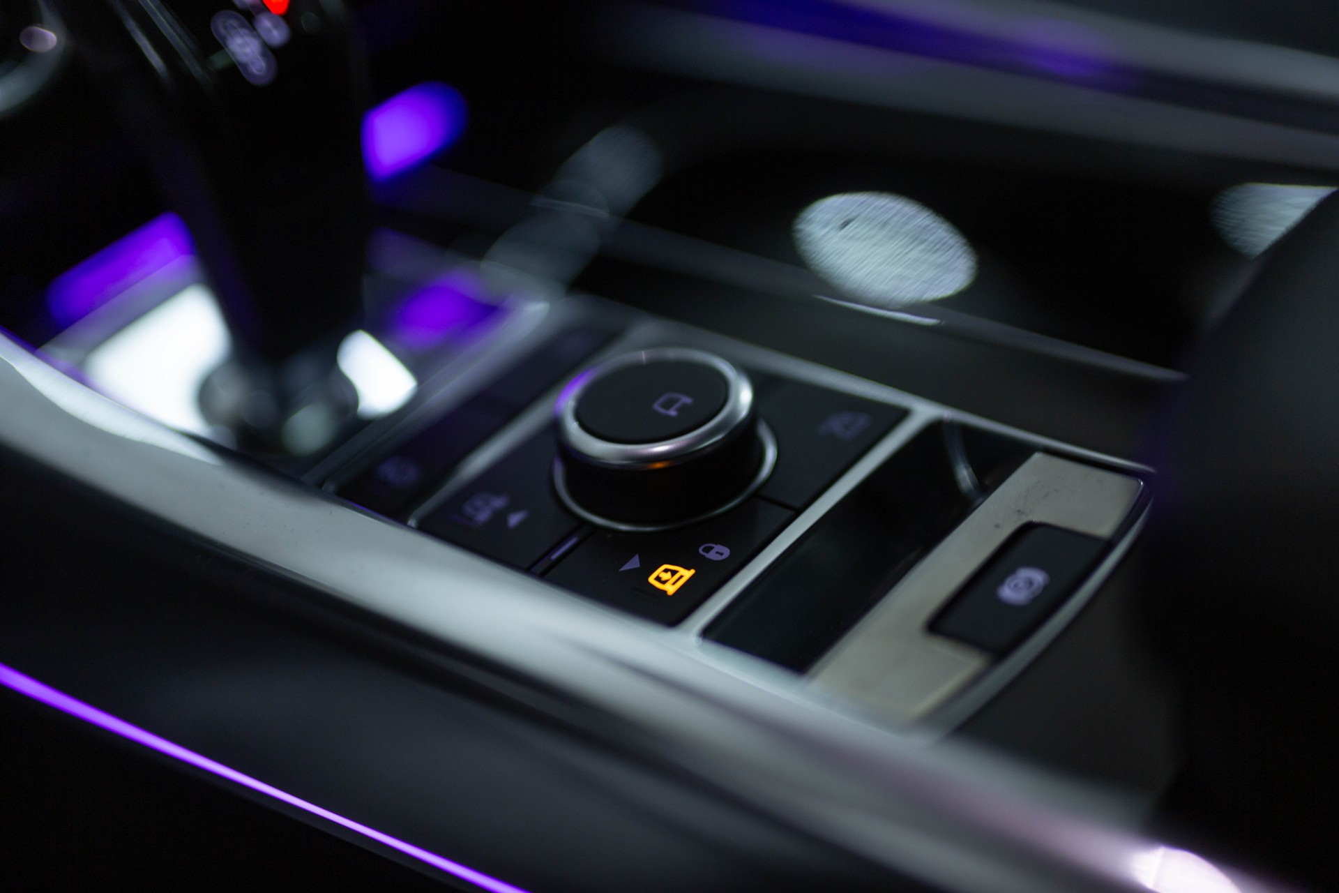 LAND ROVER Range Rover Sport 4.4 SDV8 Autobiography Dynamic A-image-12